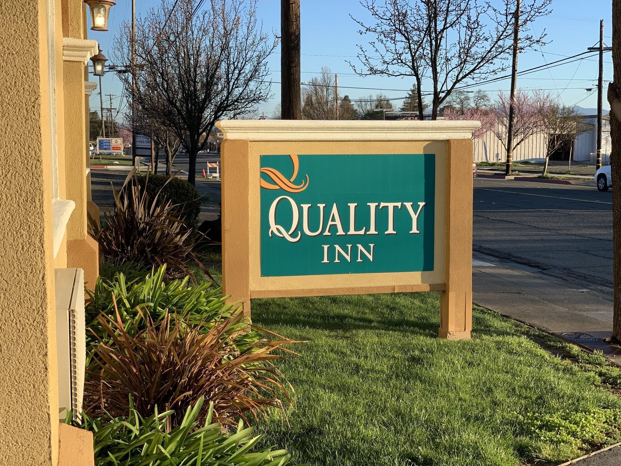 Vista Exterior Quality Inn Ukiah