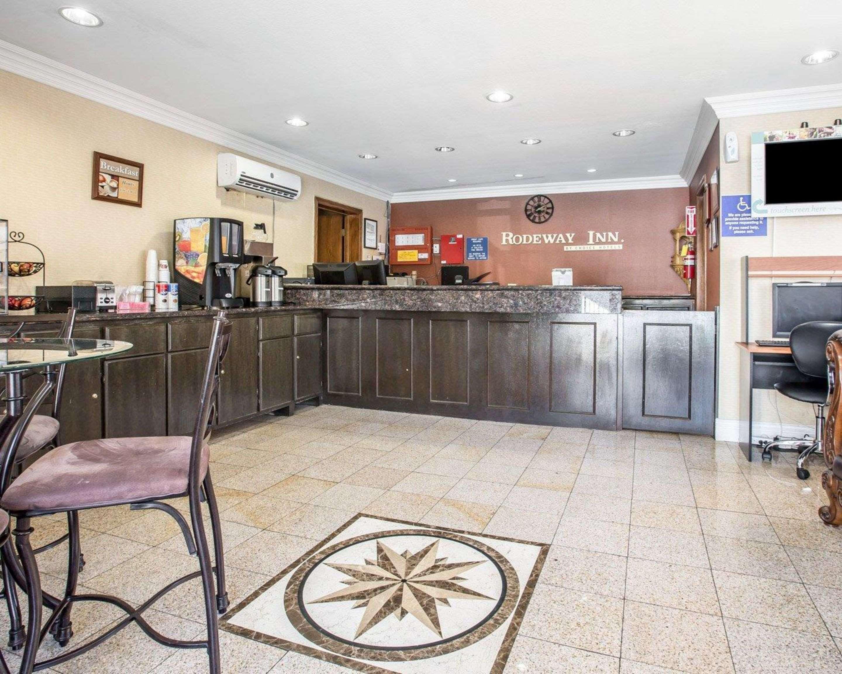 Vista Lobby Rodeway Inn Old Town Temecula