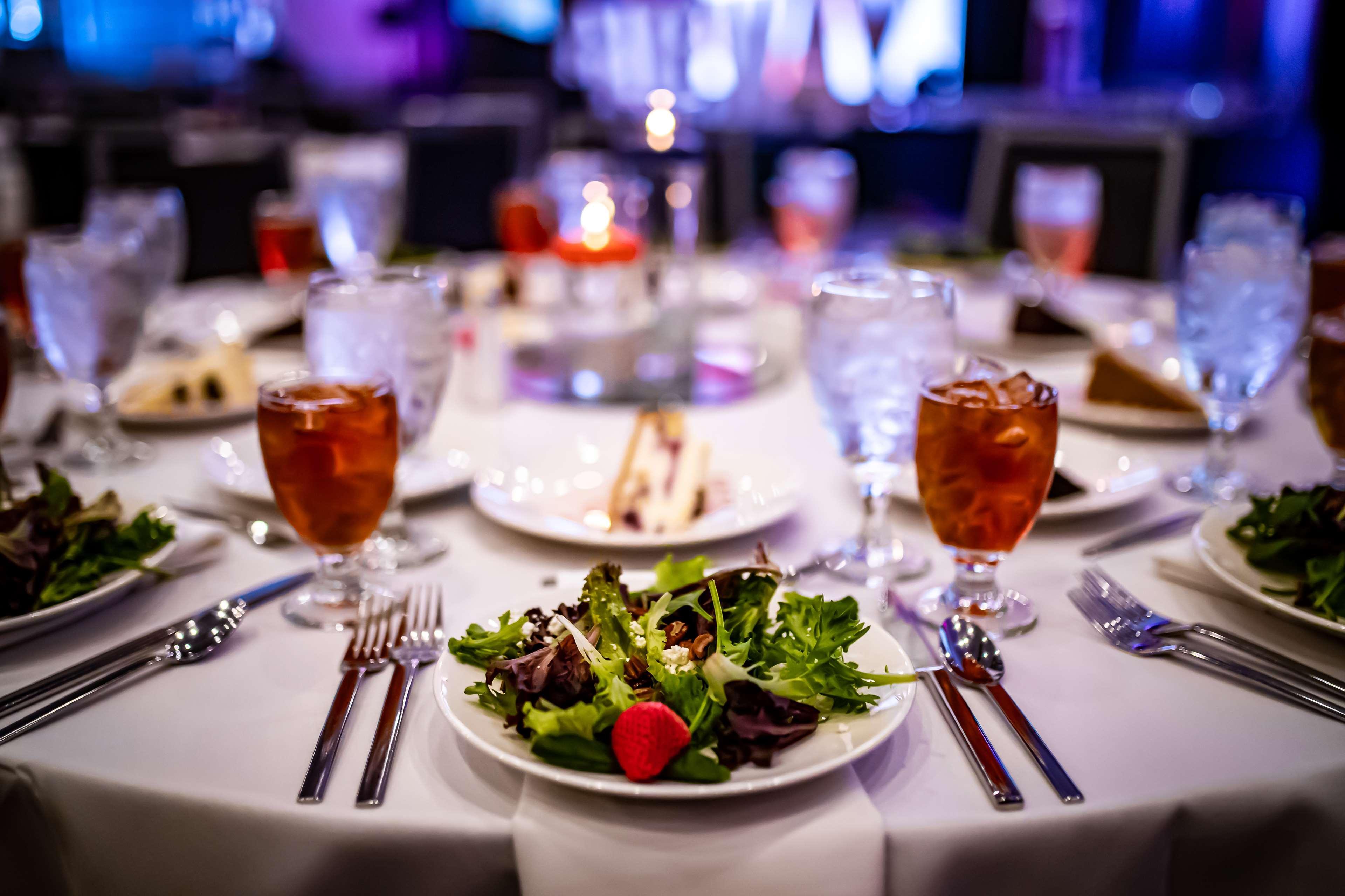 Vista Exterior Hyatt Regency Tulsa Downtown