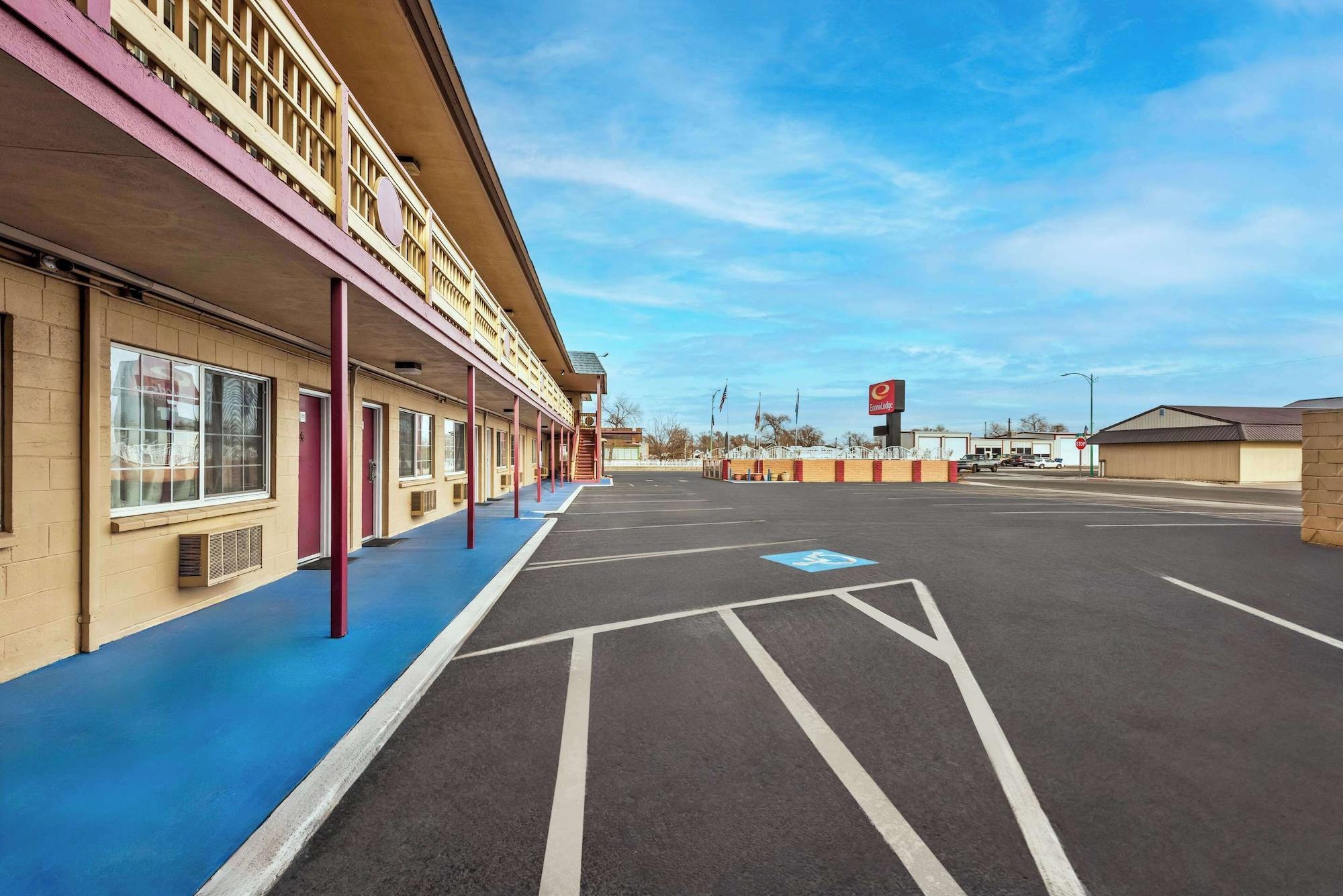 Vista Exterior Econo Lodge Fallon Naval Air Station Area