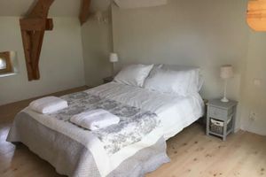 Alquiler Vacacional - Traditional 2 Bedroom Stone Cottage, Wifi & Pool in SW France