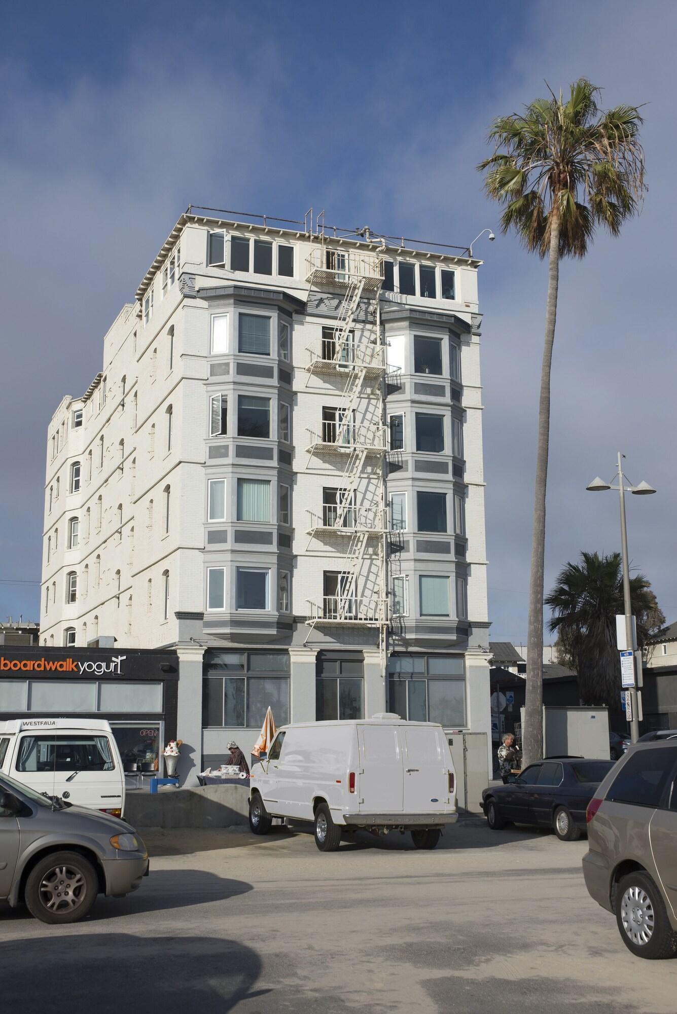 Vista Exterior Air Venice on the Beach