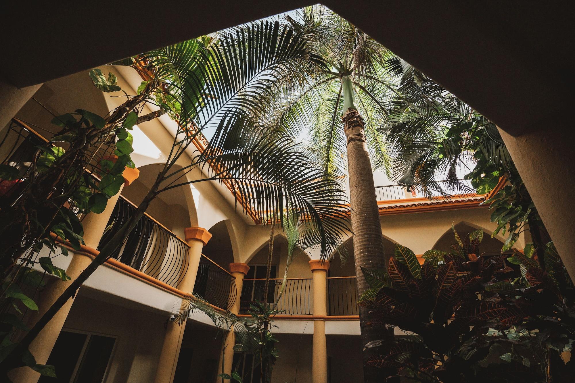 Vista Exterior Sahara Hotel