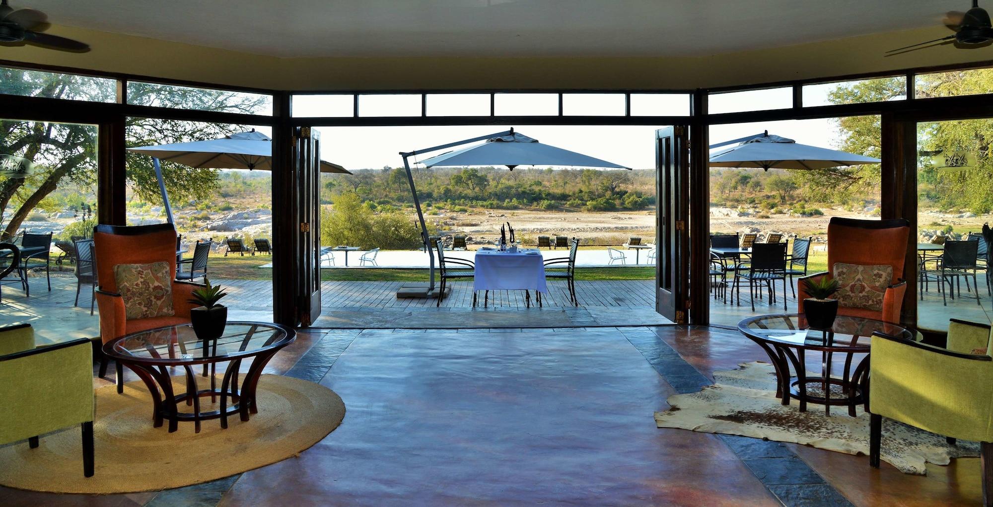 Vista Lobby Mjejane River Lodge