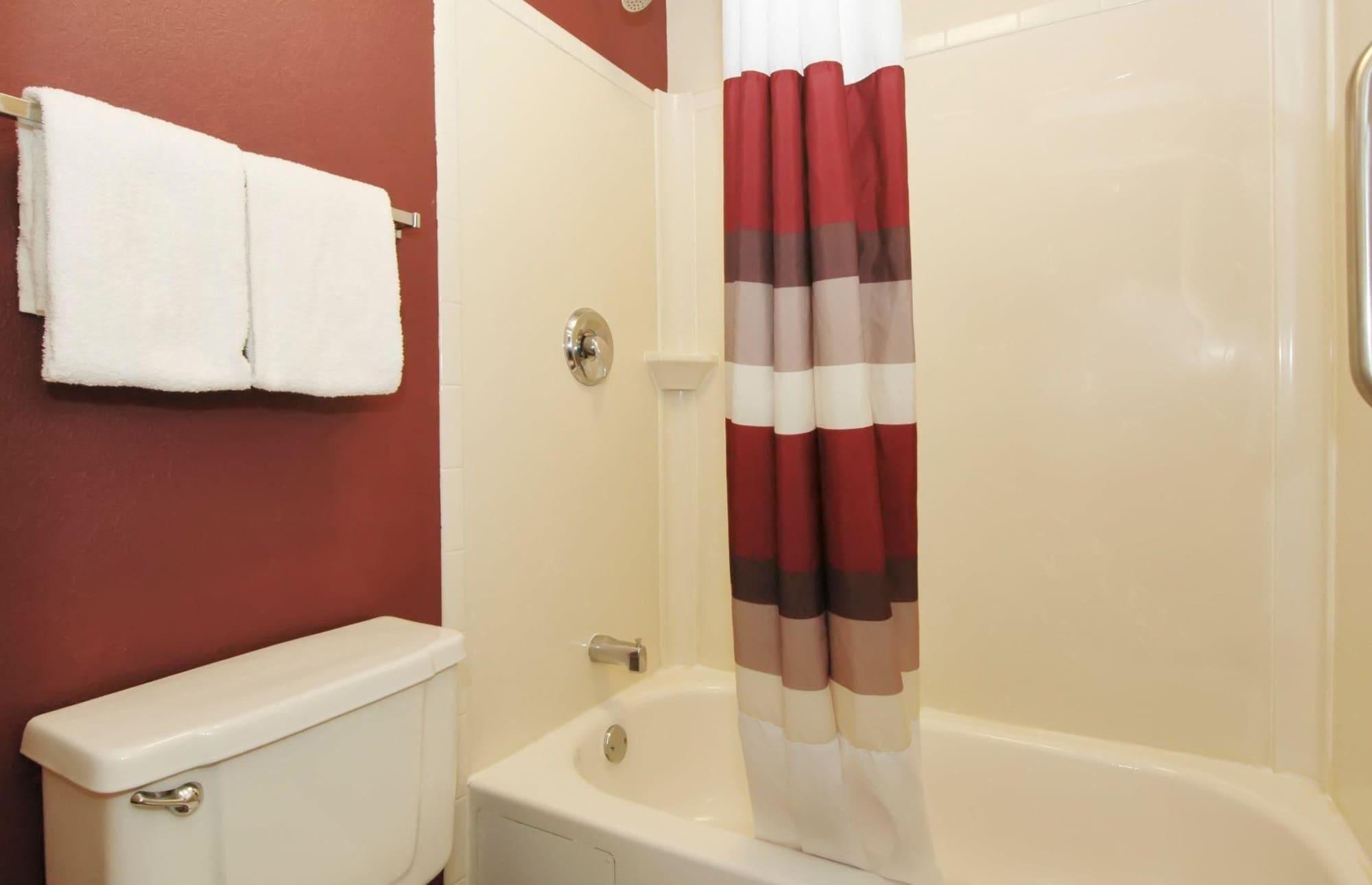 Equipamiento de Habitación Red Roof Inn PLUS+ Chicago - Hoffman Estates