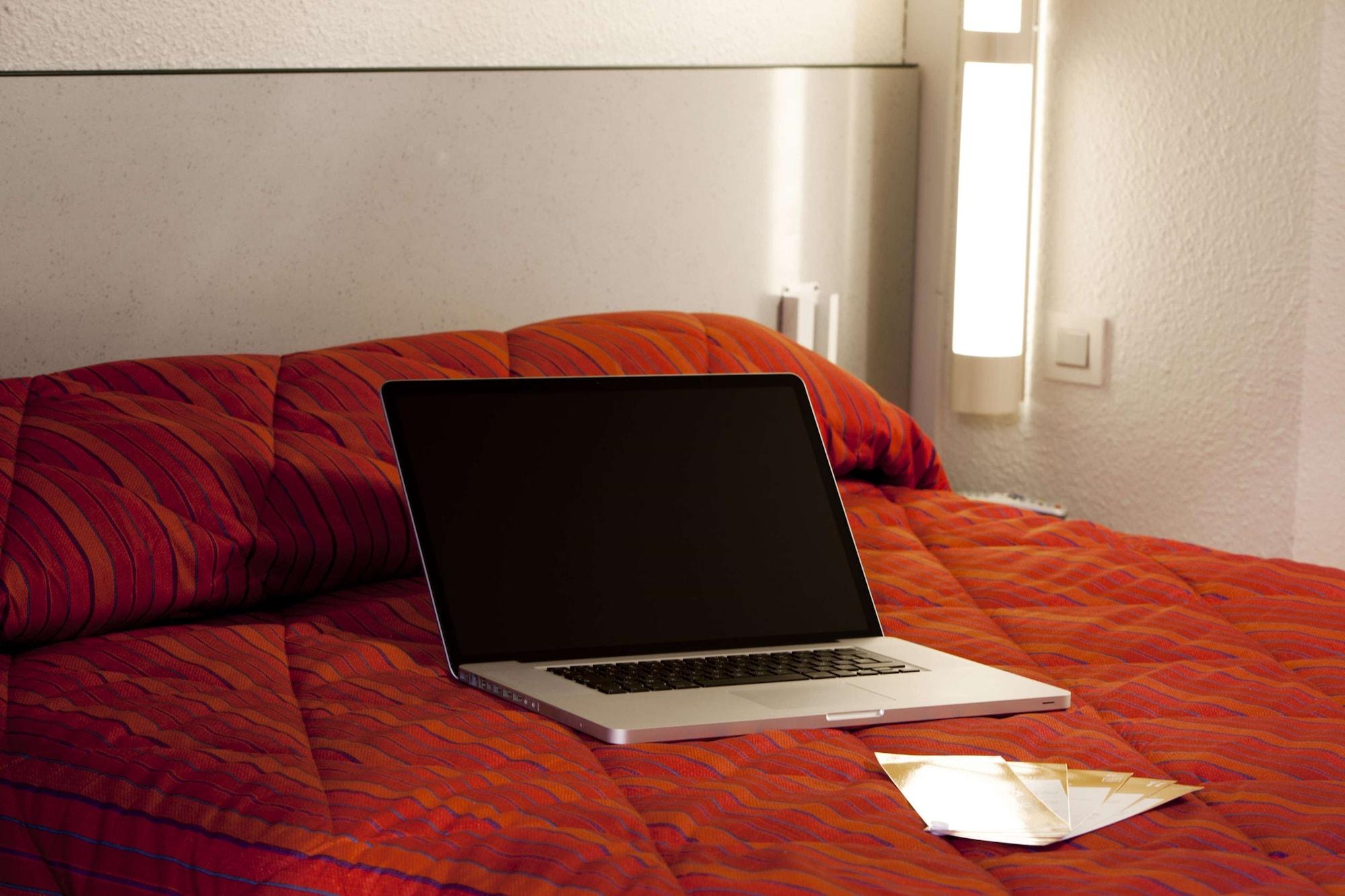Set de Habitación Premiere Classe Tarbes - Bastillac