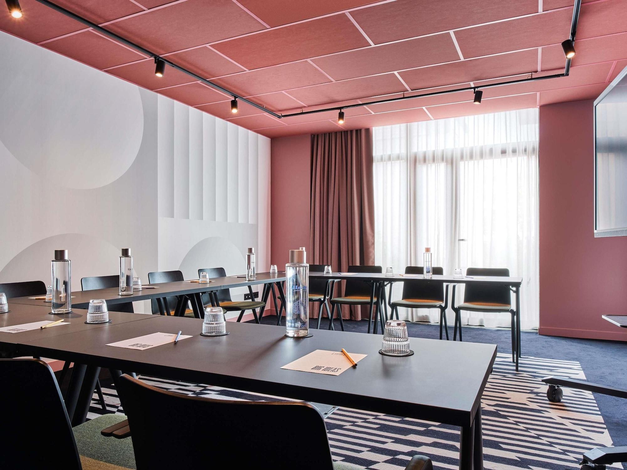 Sala de Reuniones TRIBE Paris Suresnes