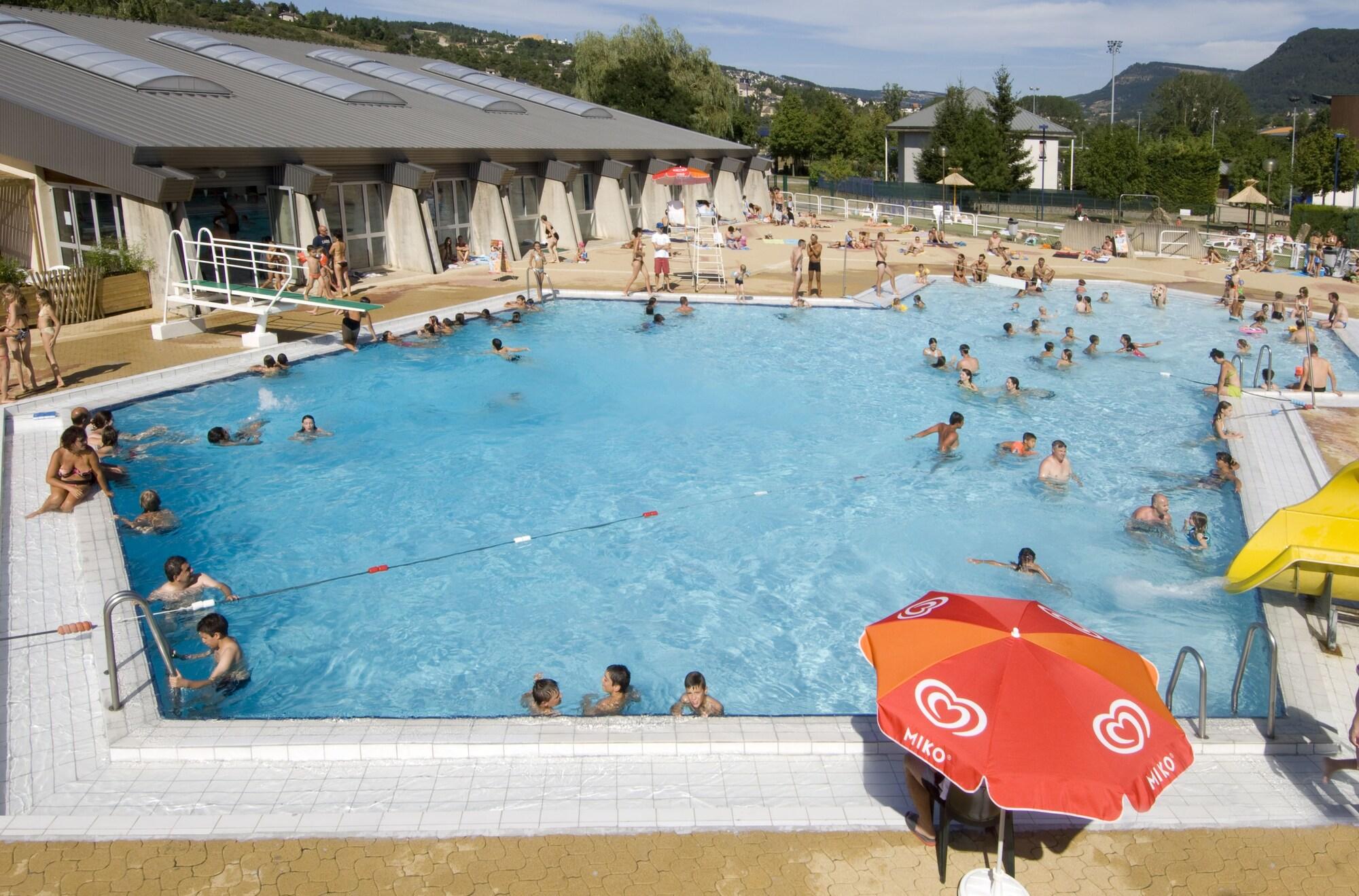 Vista Piscina Village de Gites le Colombier