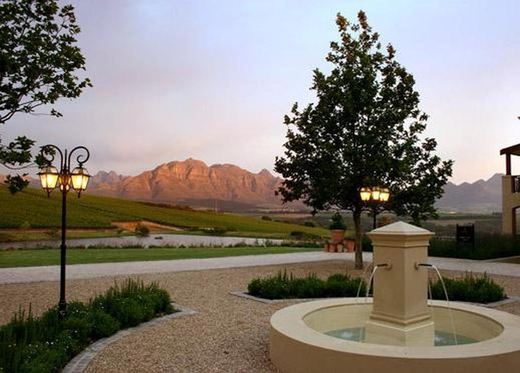 Vista Exterior Asara Wine Estate