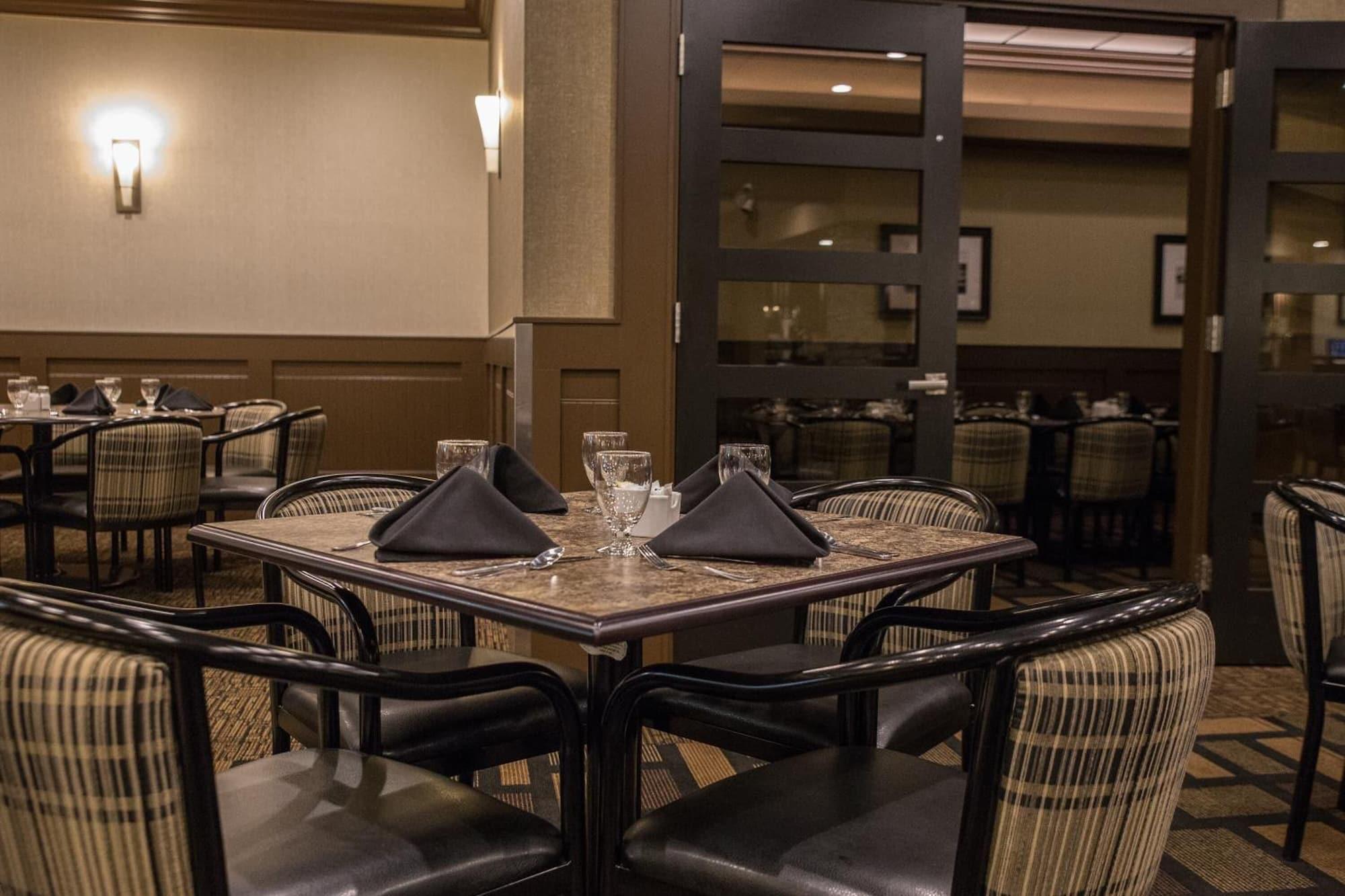 Restaurant Chateau Nova Peace River