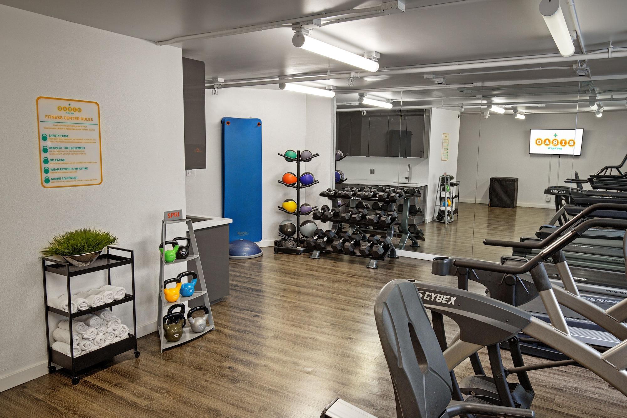 Gimnasio Oasis at Gold Spike