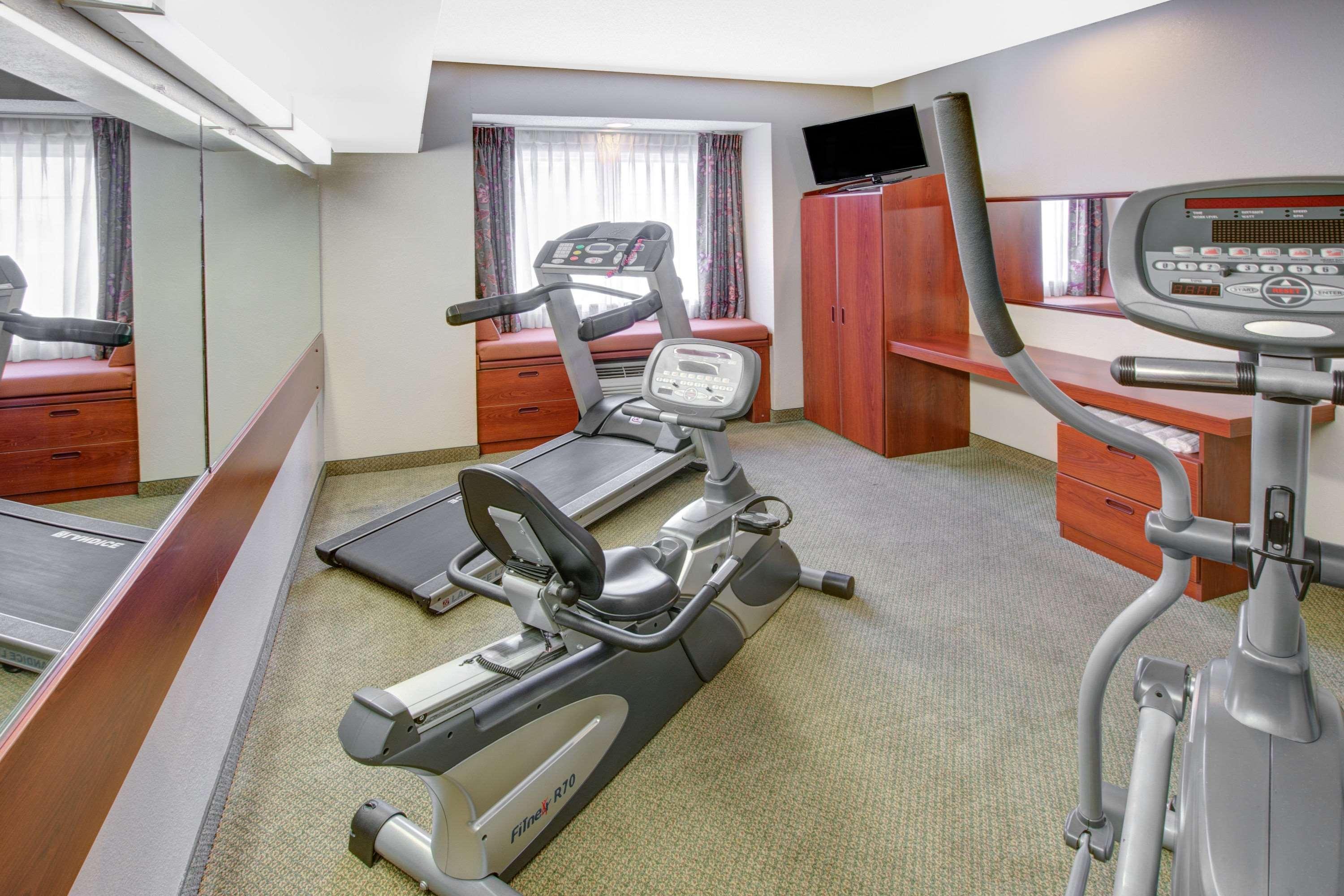 Gimnasio Microtel Inn & Suites by Wyndham Hattiesburg
