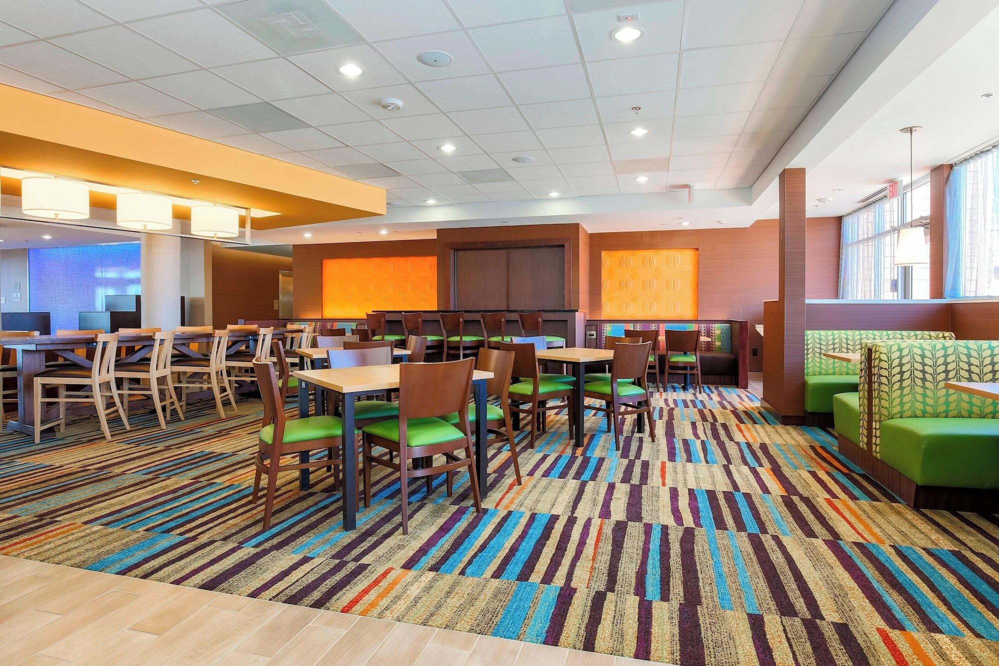 Restaurant Fairfield Inn & Suites Pleasanton