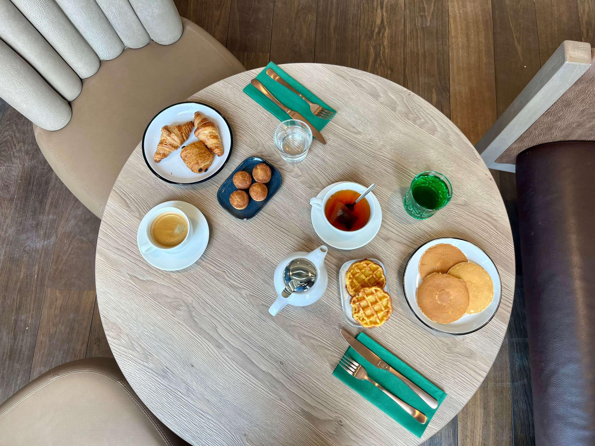 Bar/Salón Novotel Annemasse Center - Porte de Genève