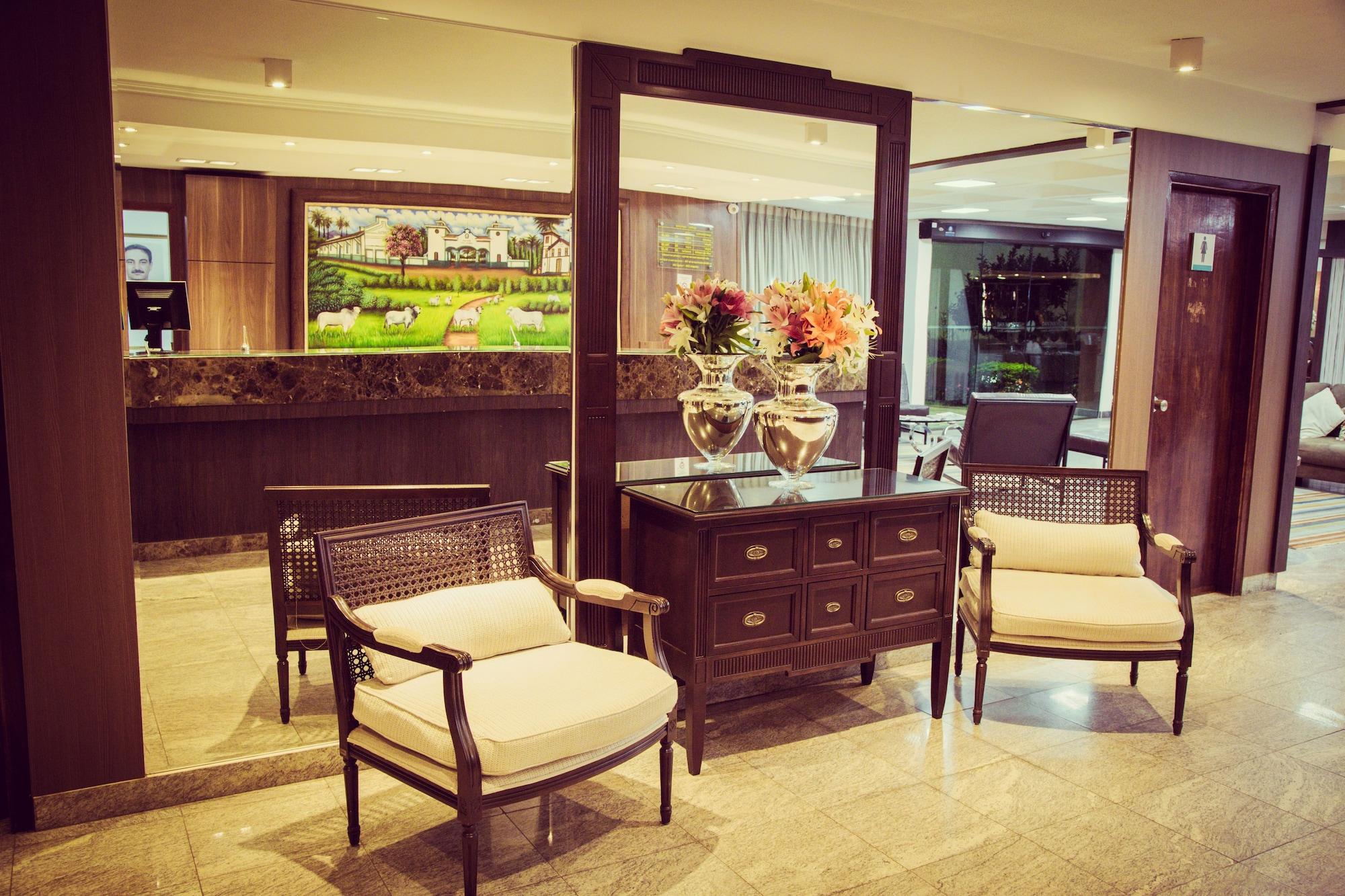 Vista Lobby Hotel Dan Inn Uberaba & Convenções by Nacional Inn