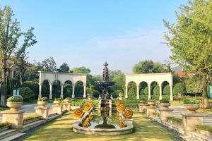 Alojamiento - The Moment We Met