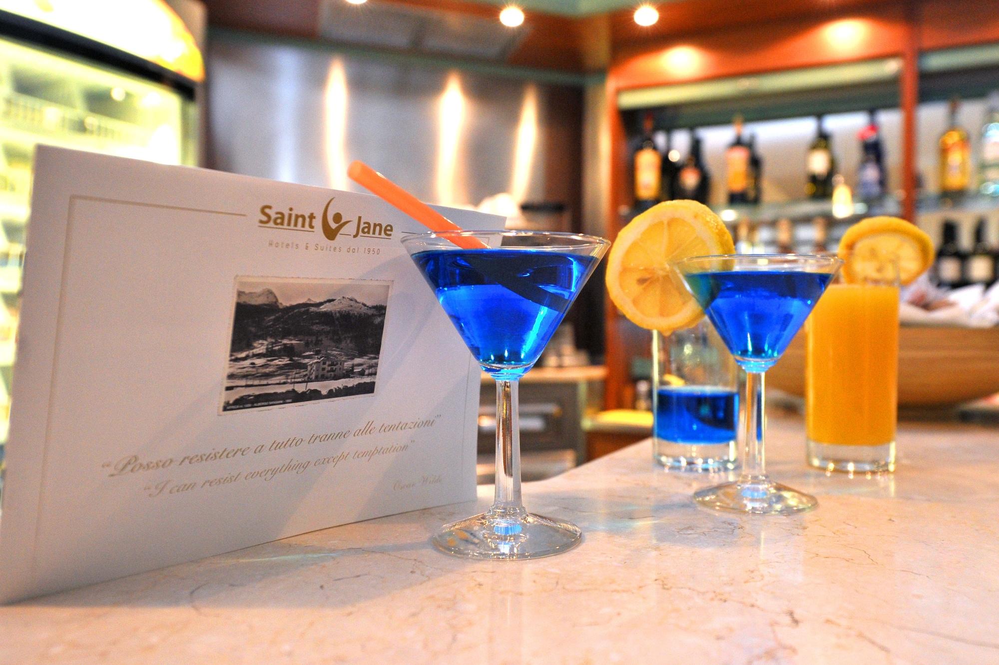 Bar/Salón Villaggio Club Eden