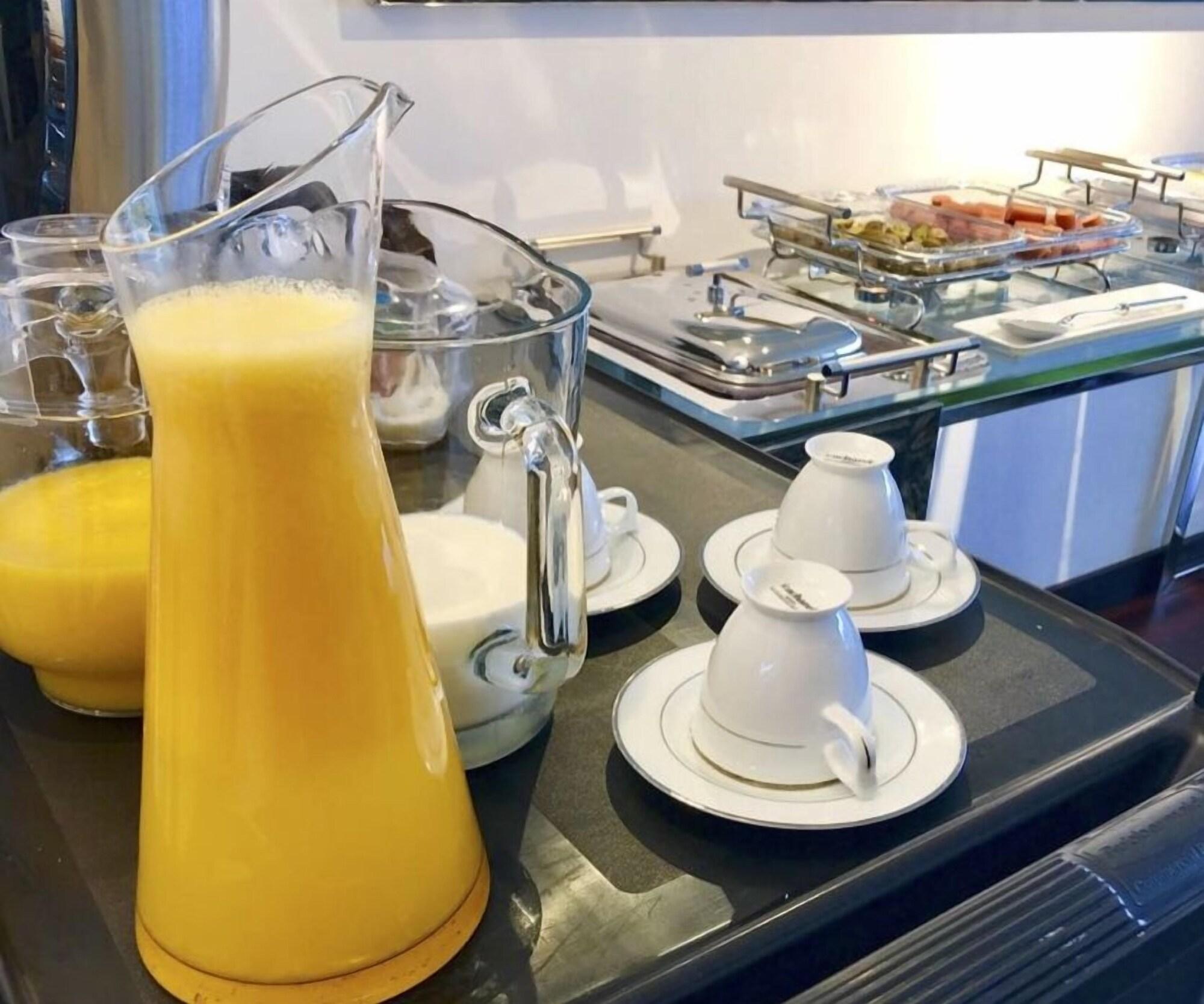 Restaurant Moon Luxury Apartments