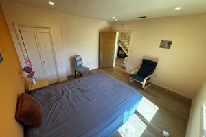 Alquiler Vacacional - 1 BR + 1 Bath in Quiet Bernal Heights with Living Room & Shared Kitchen