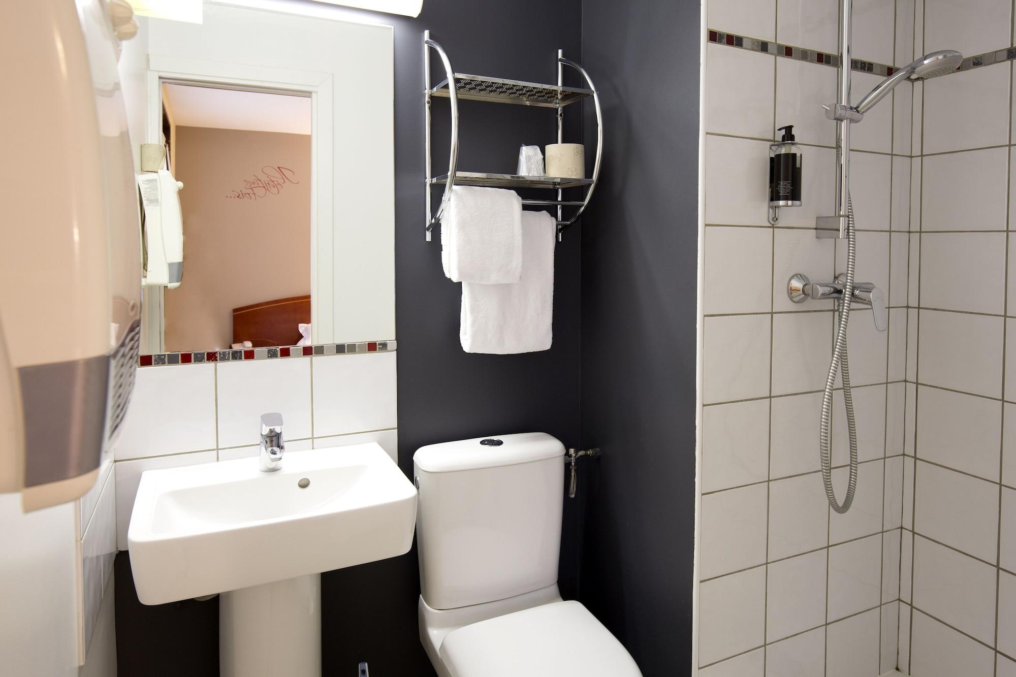Equipamiento de Habitación Citotel De La Marne