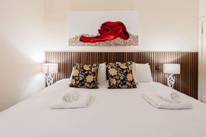 Alquiler Vacacional - London Hues 2 Bedroom Apartment