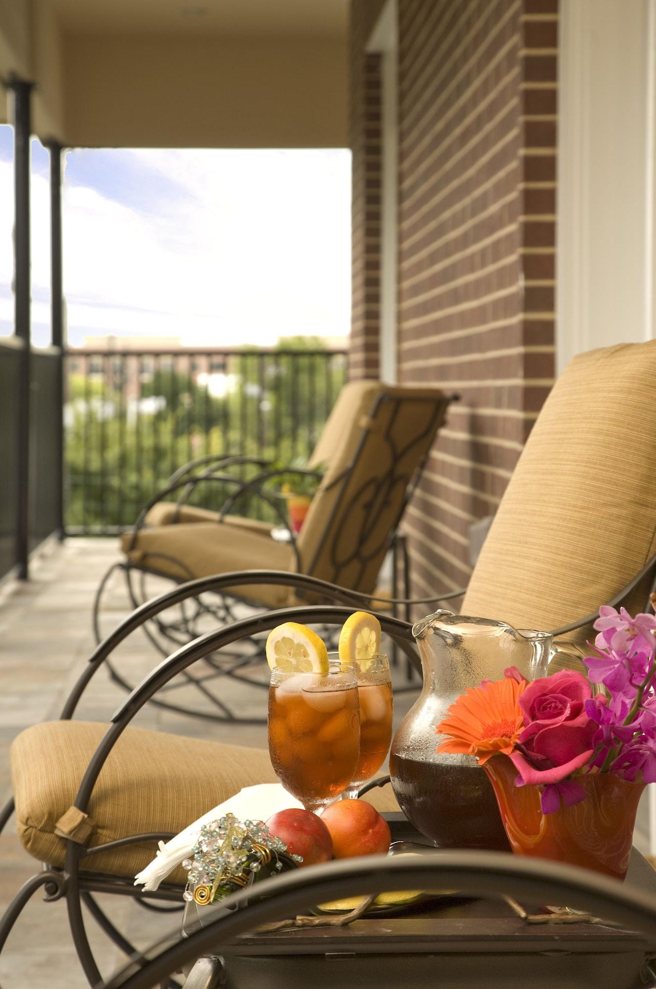 Comodidades del Alojamiento La Maison in Midtown an urban B&B