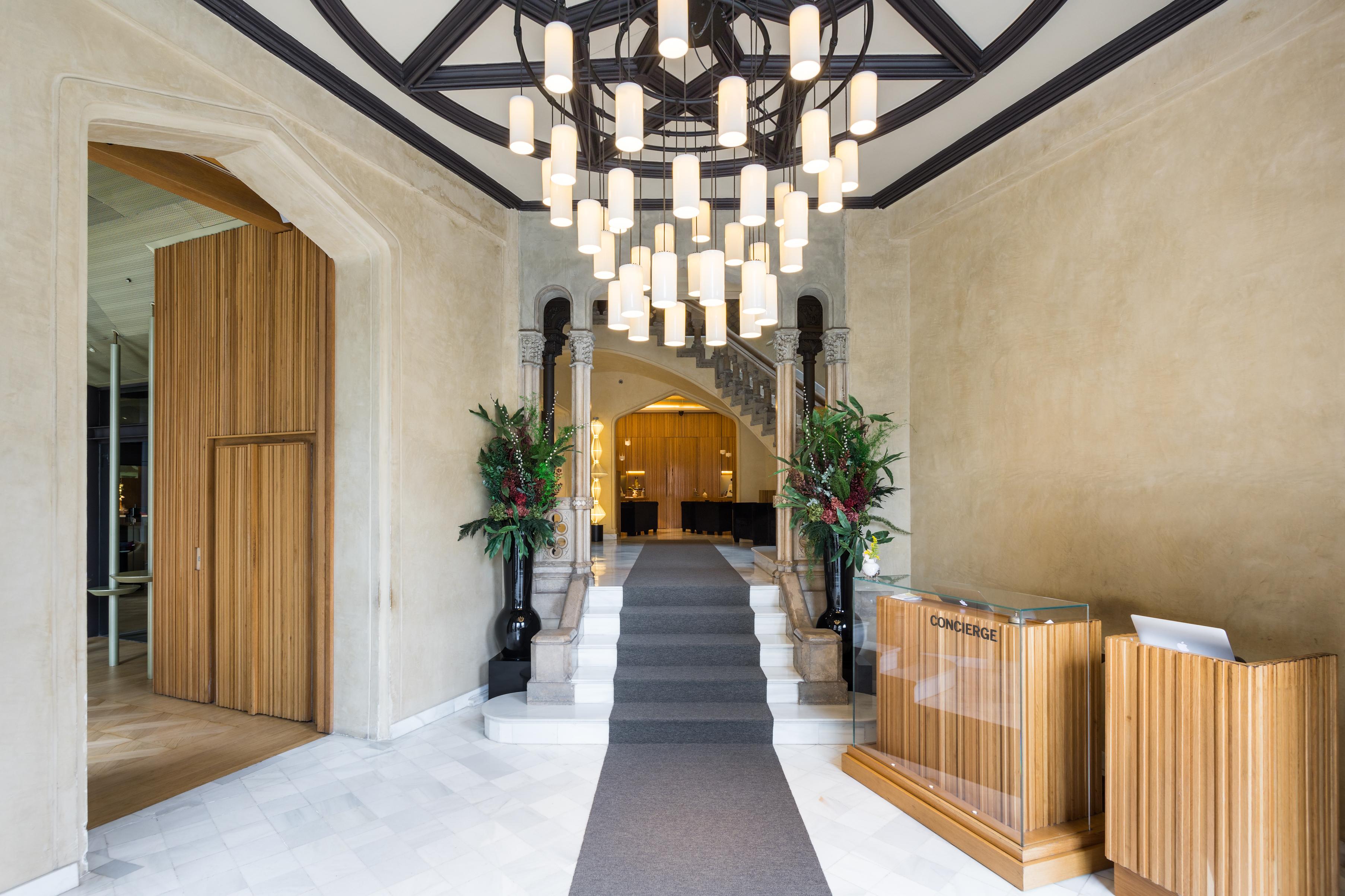 Vista Lobby Monument Hotel