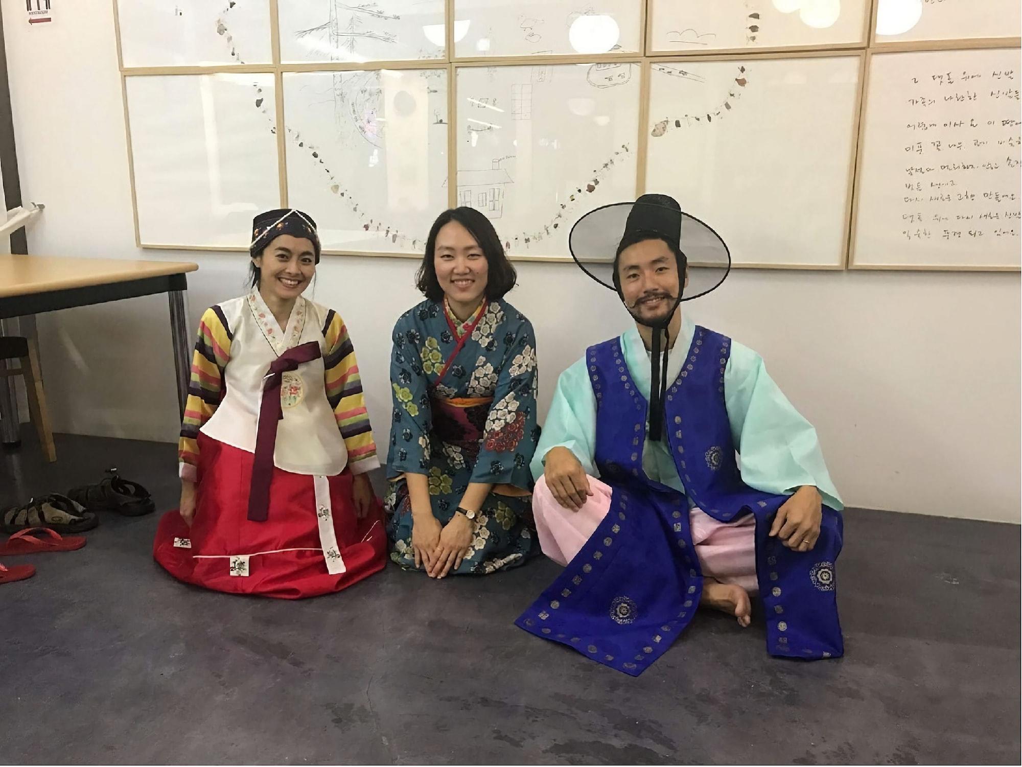 Vista Lobby Empathy Guesthouse - Hostel