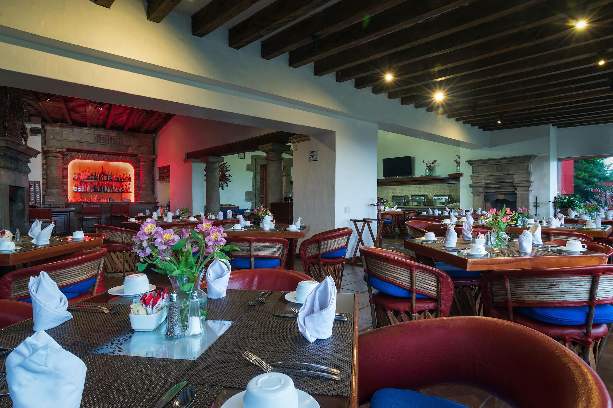Restaurant Villa San Jose Hotel and Suites