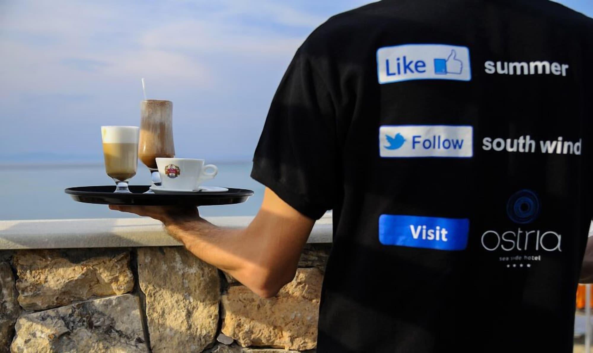 Bar/Salón Ostria Sea Side Hotel