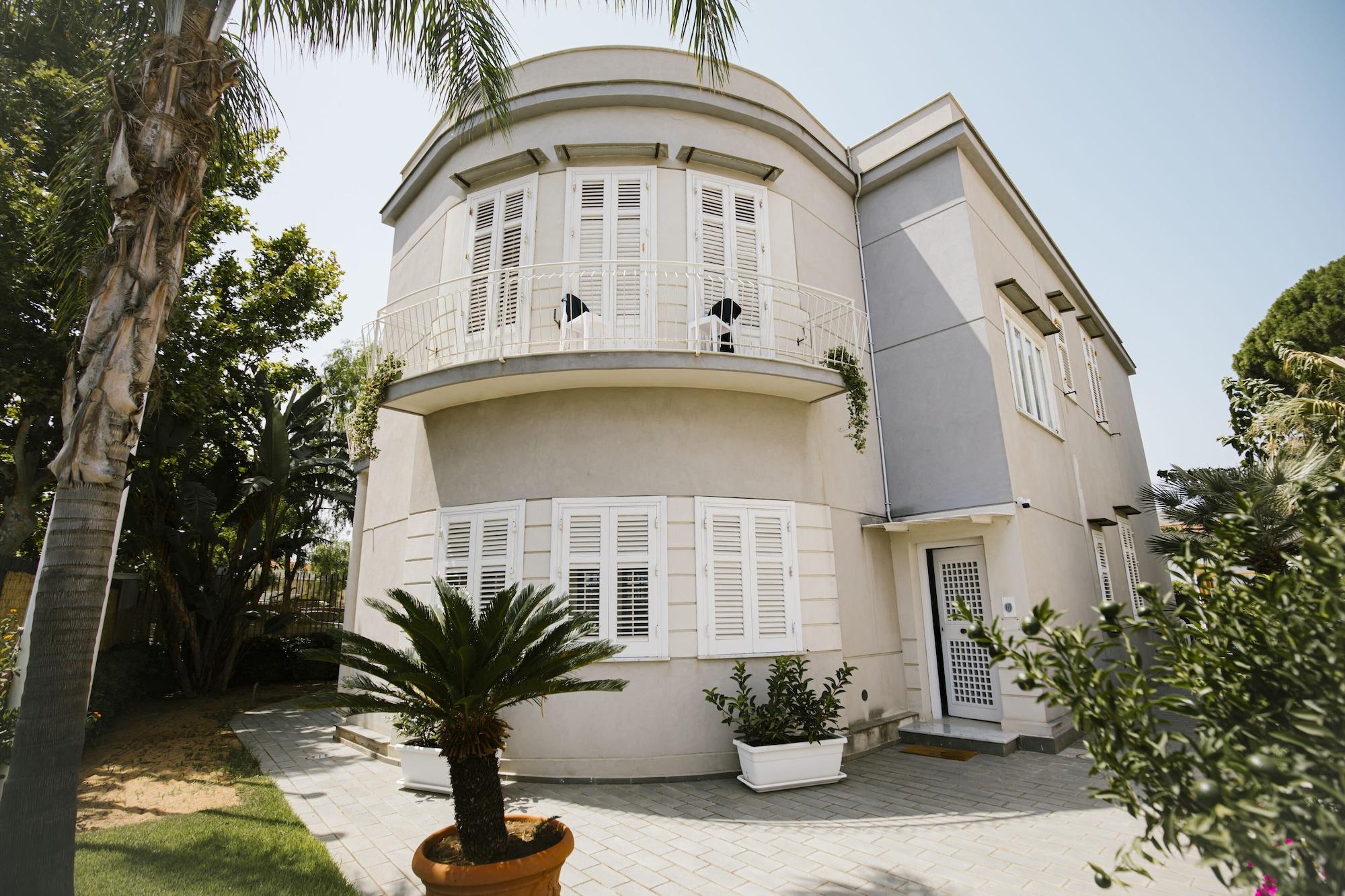 Varios Villa Calipso