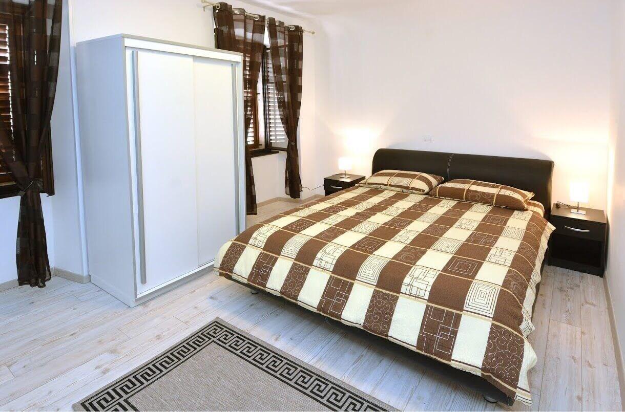 Varios Studio Inn