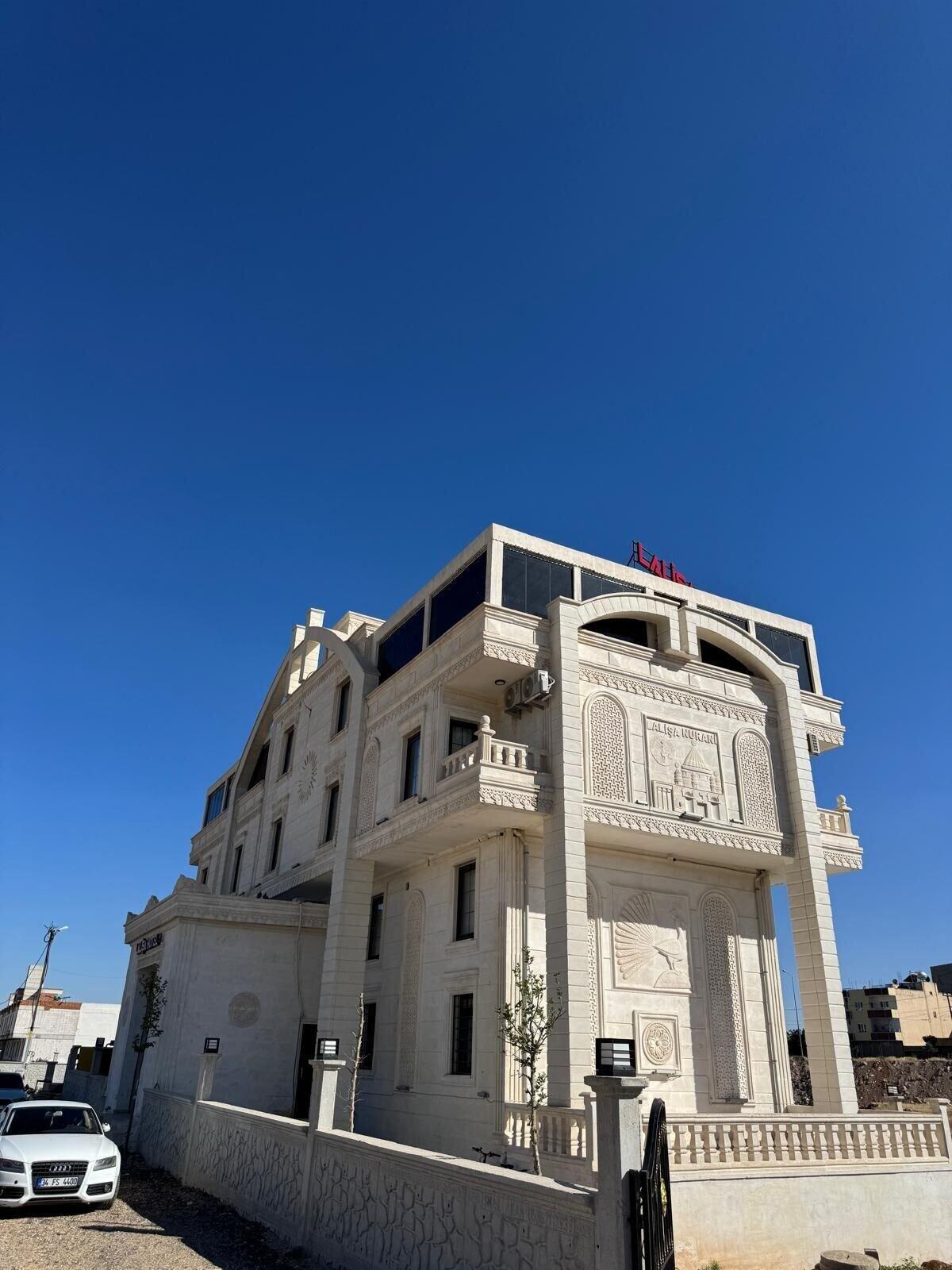 Vista Exterior Lalişa Otel