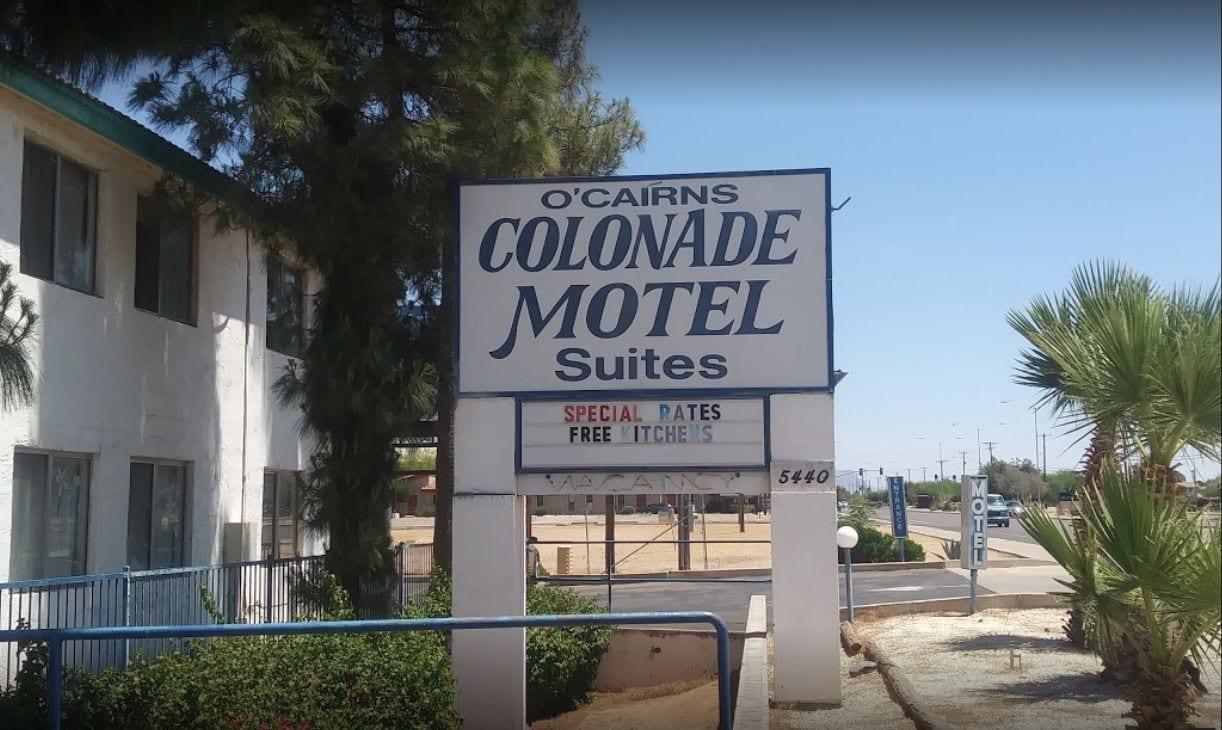 Varios Colonade Motel