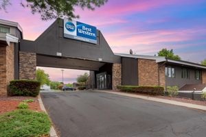 Alojamiento - Best Western University Inn