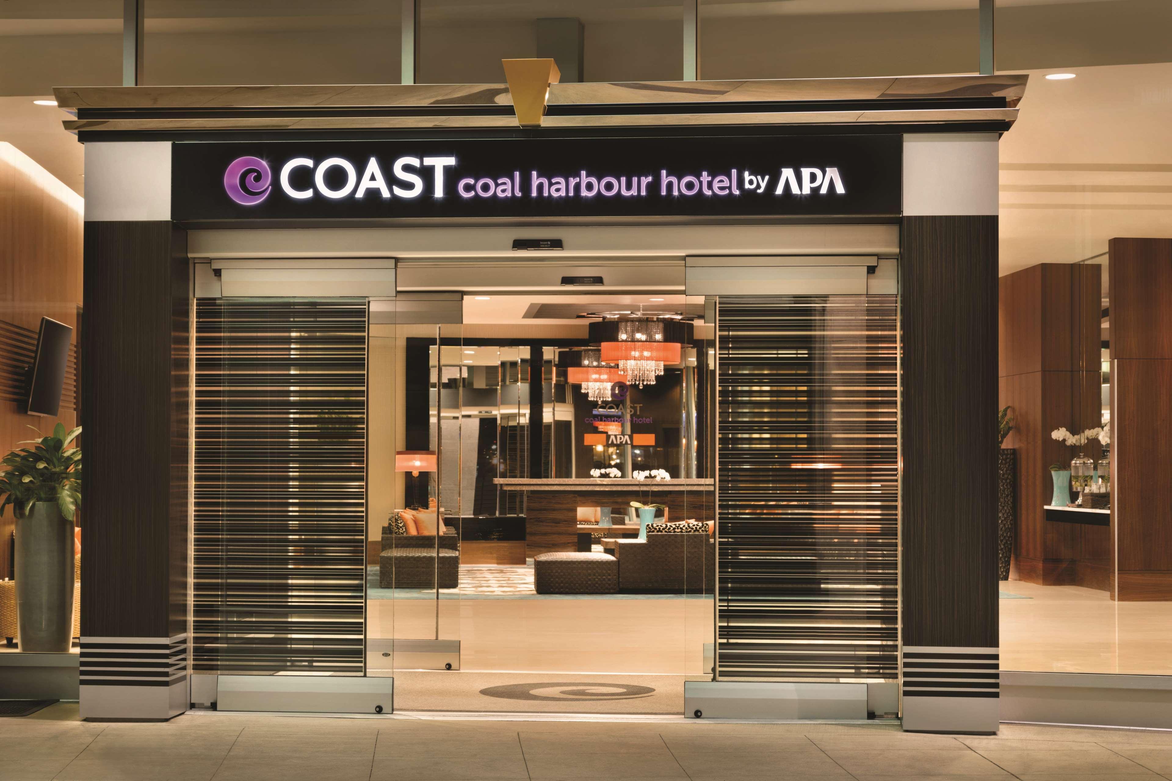Vista Exterior Coast Coal Harbour Vancouver Hotel by APA