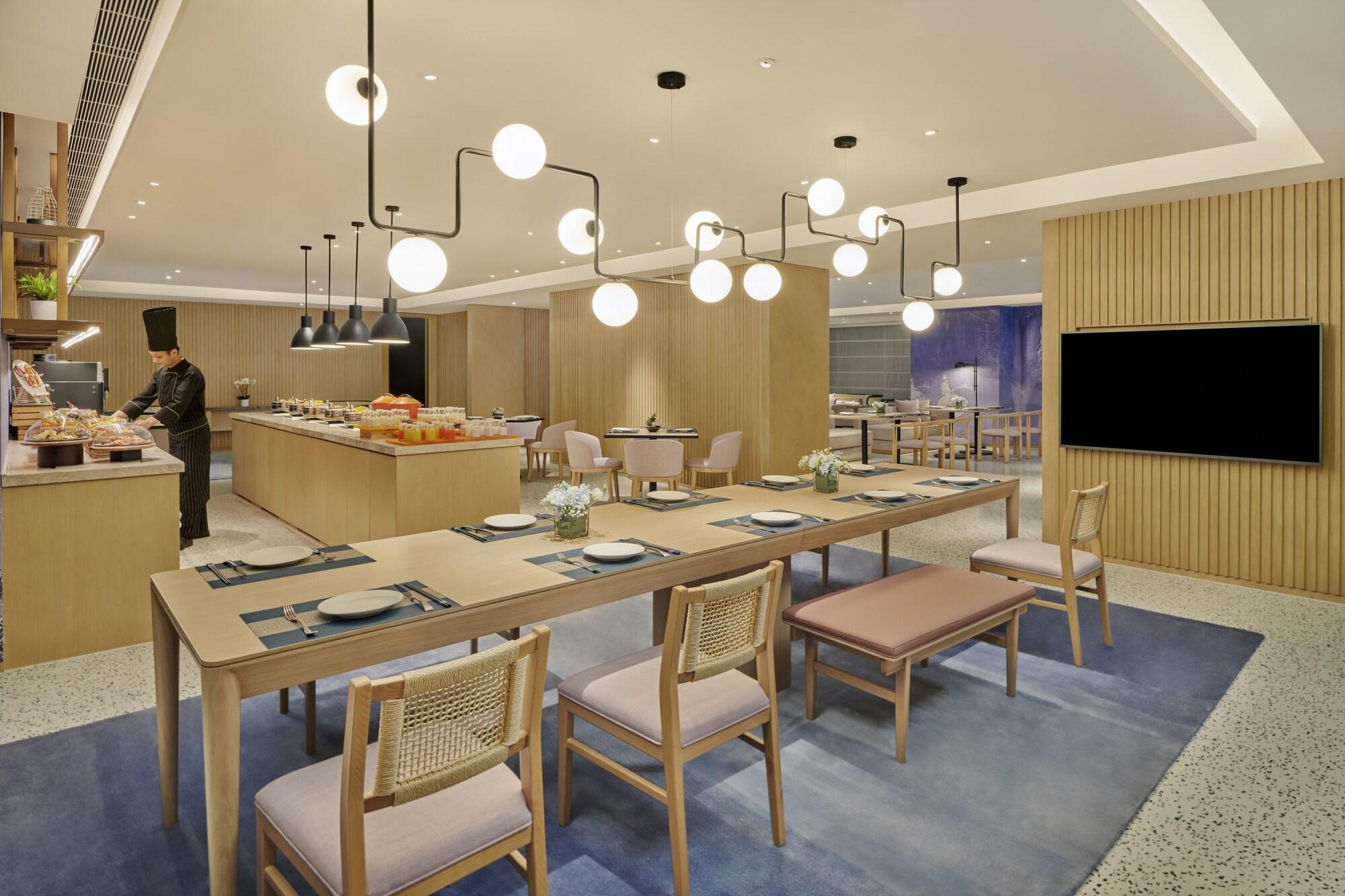Restaurant Doubletree By Hilton Shenzhen Airport Residences