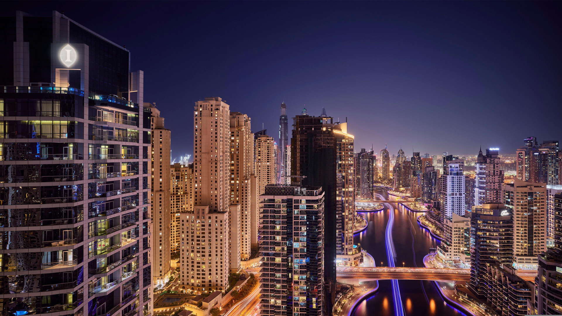 Vista Exterior InterContinental Dubai Marina by IHG