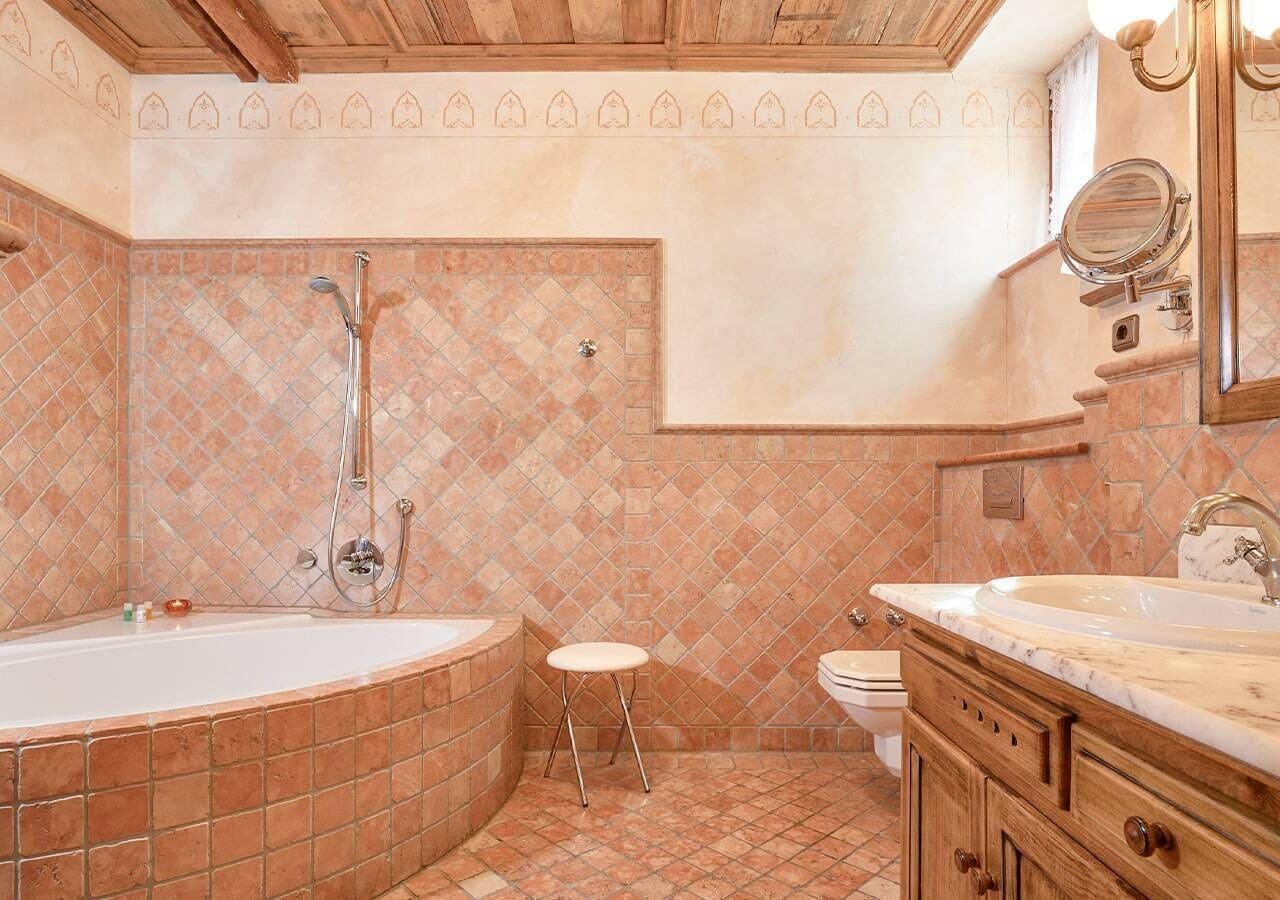 Comodidades do quarto Hotel Gotisches Haus
