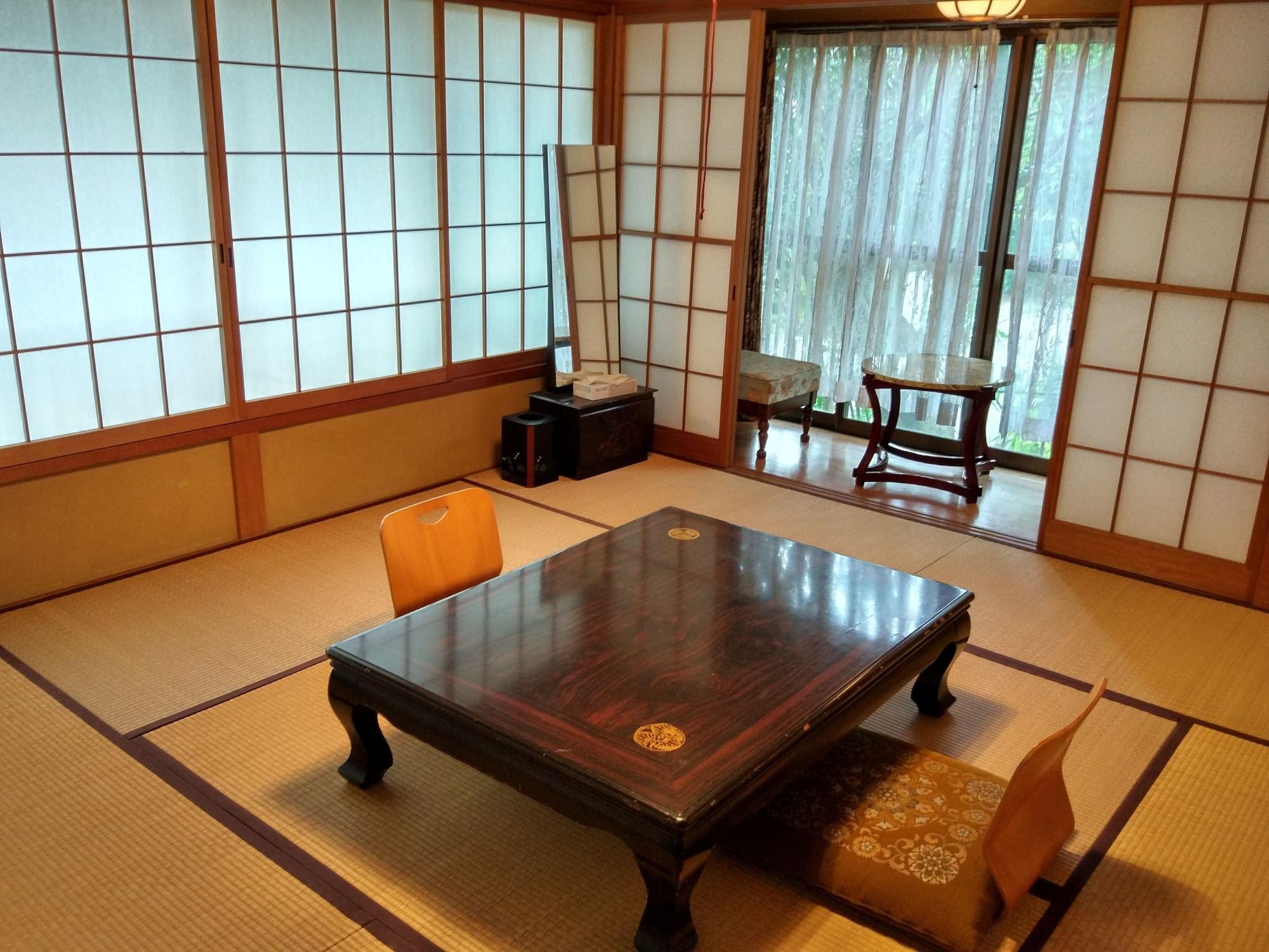 Varios Hakone Miyagino House