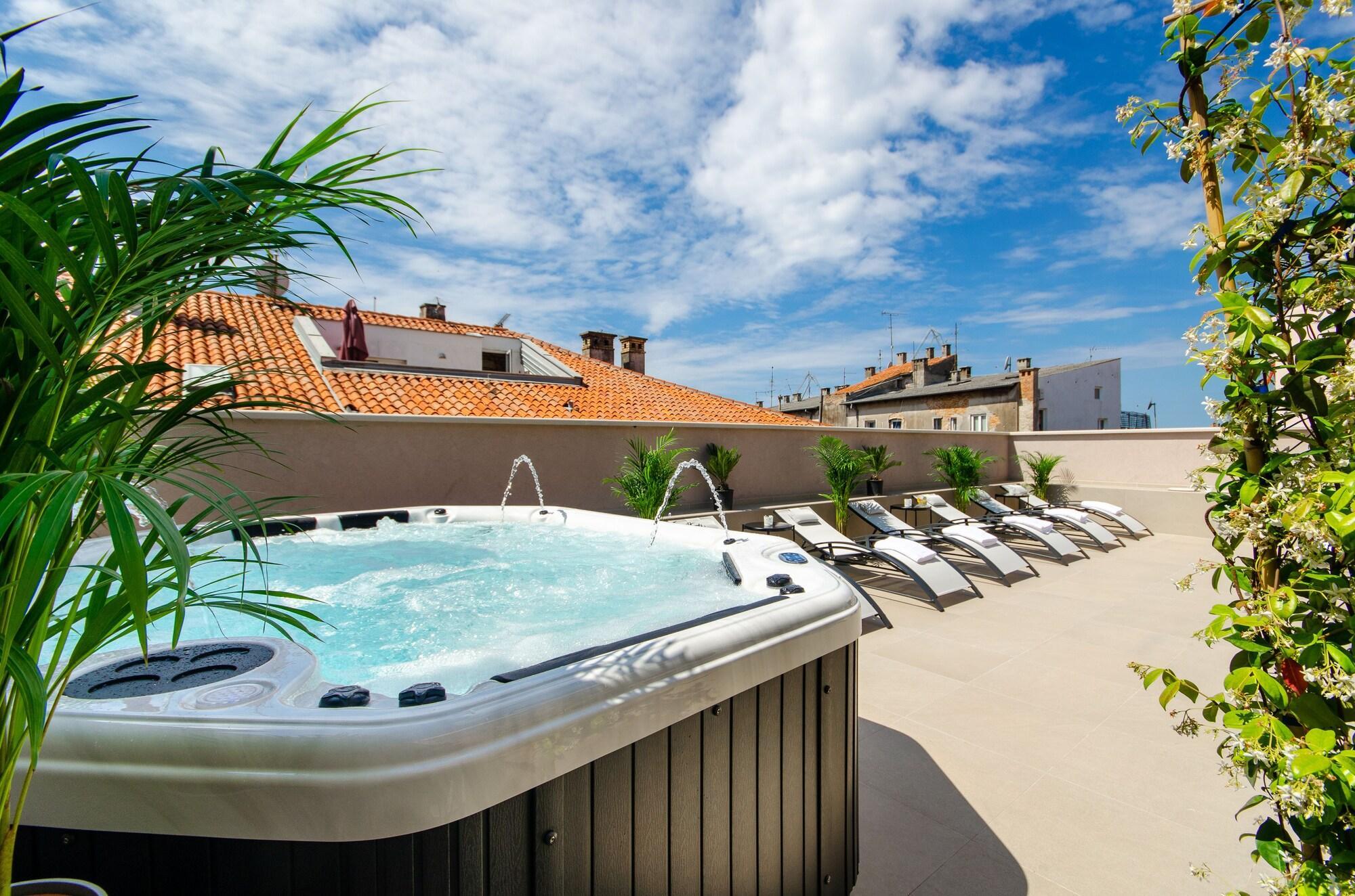 Varios Villa Brandestini
