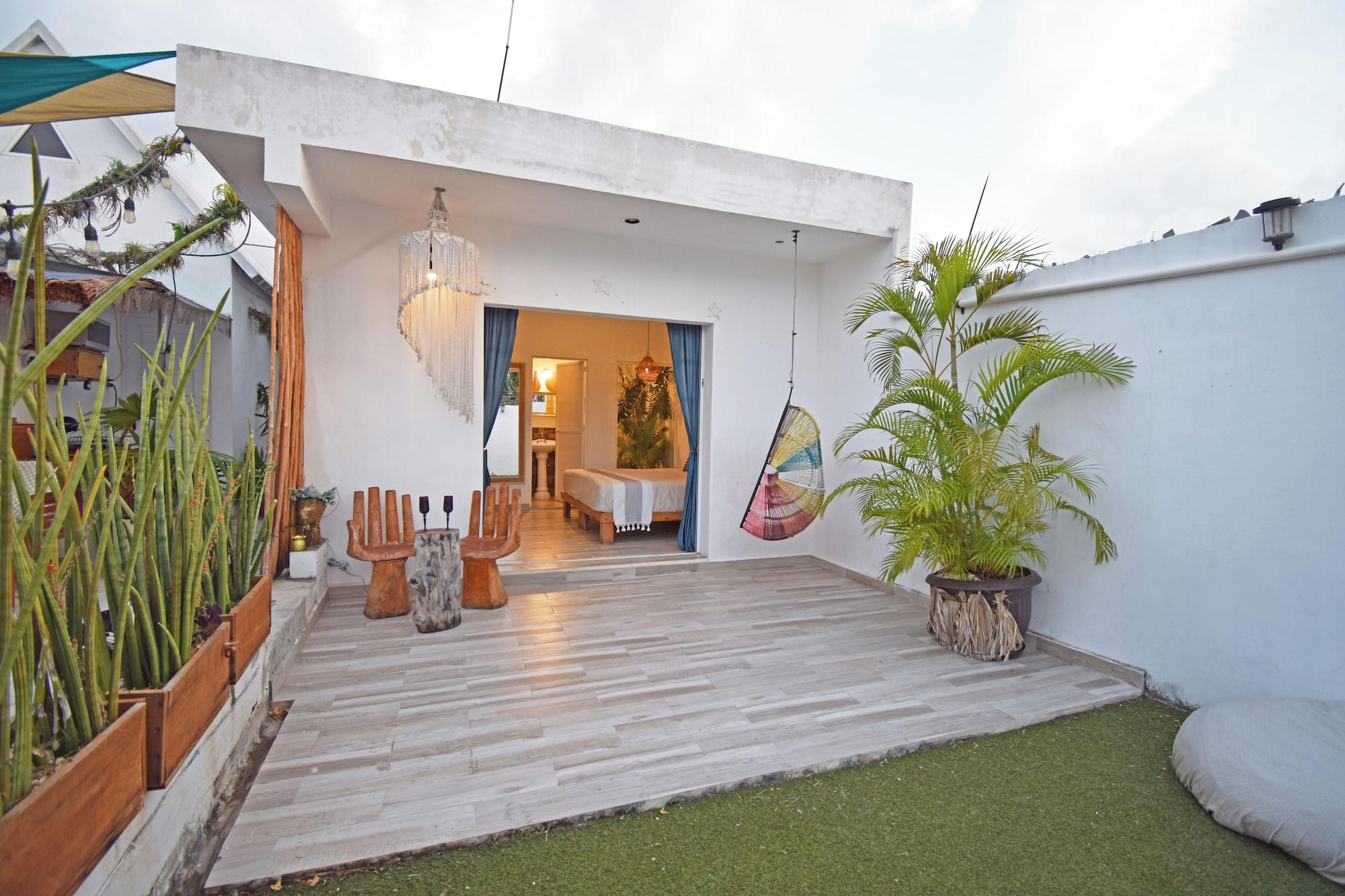 Vista Exterior Casa Nomis Cancun