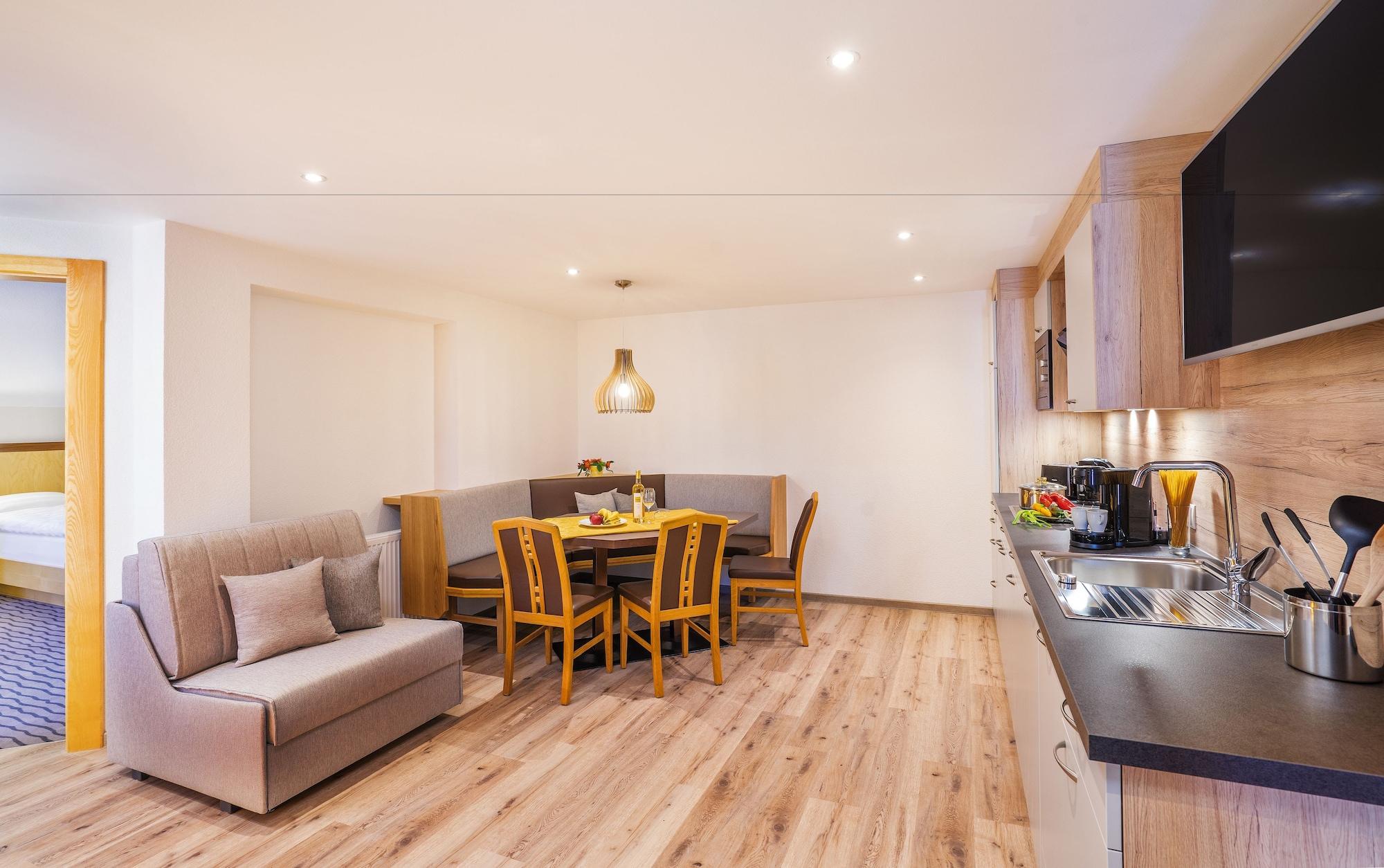 Equipamiento de Habitación Aliona Apart