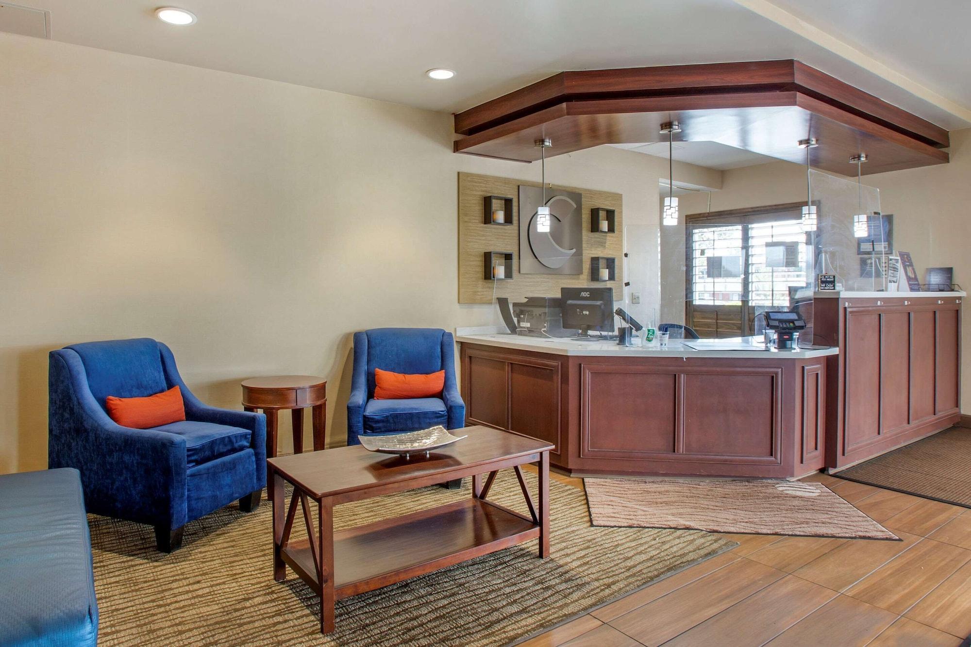 Vista Lobby Comfort Inn Flagstaff Lucky Lane I-40