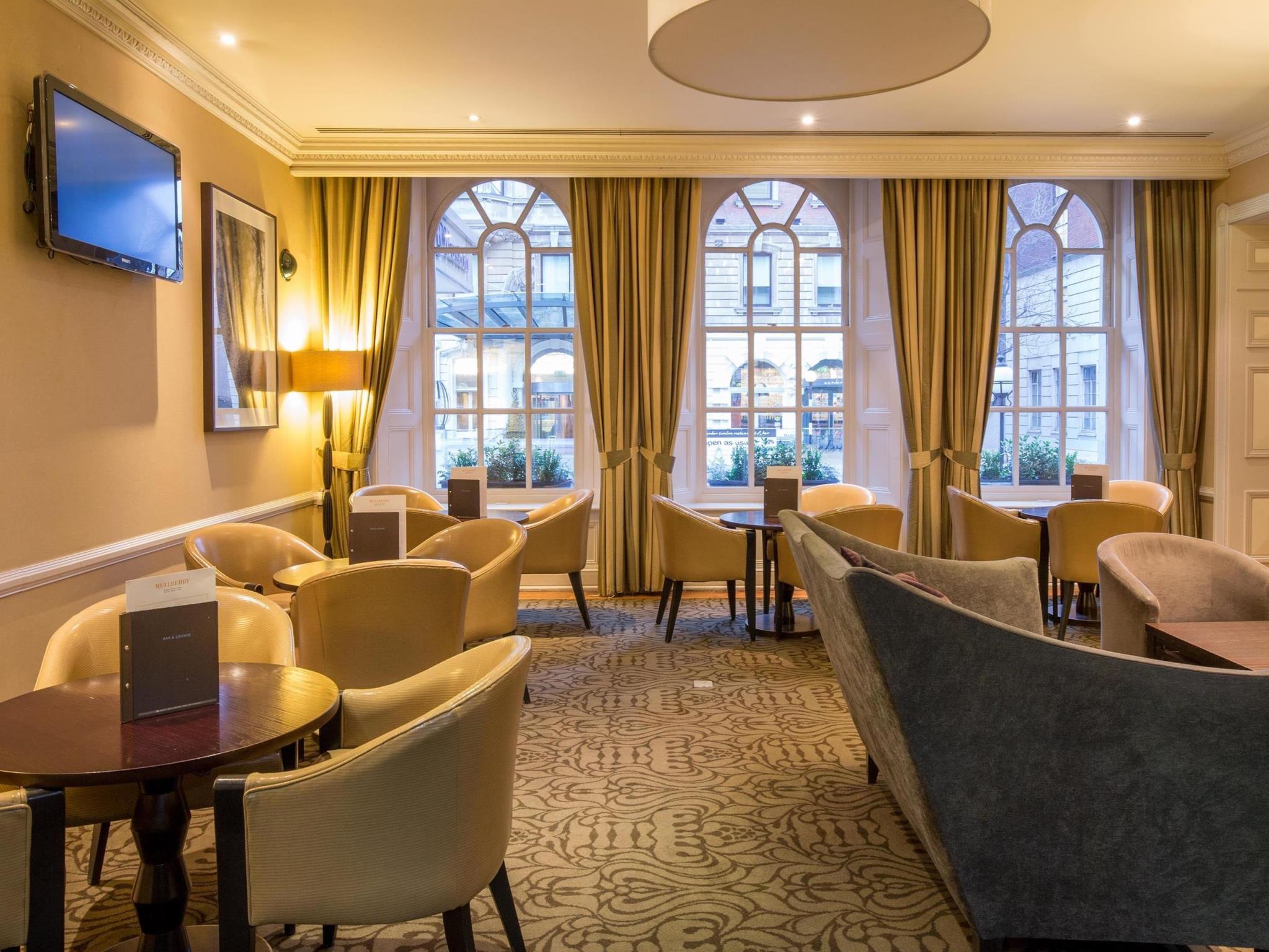 Vista Exterior Hilton London Euston