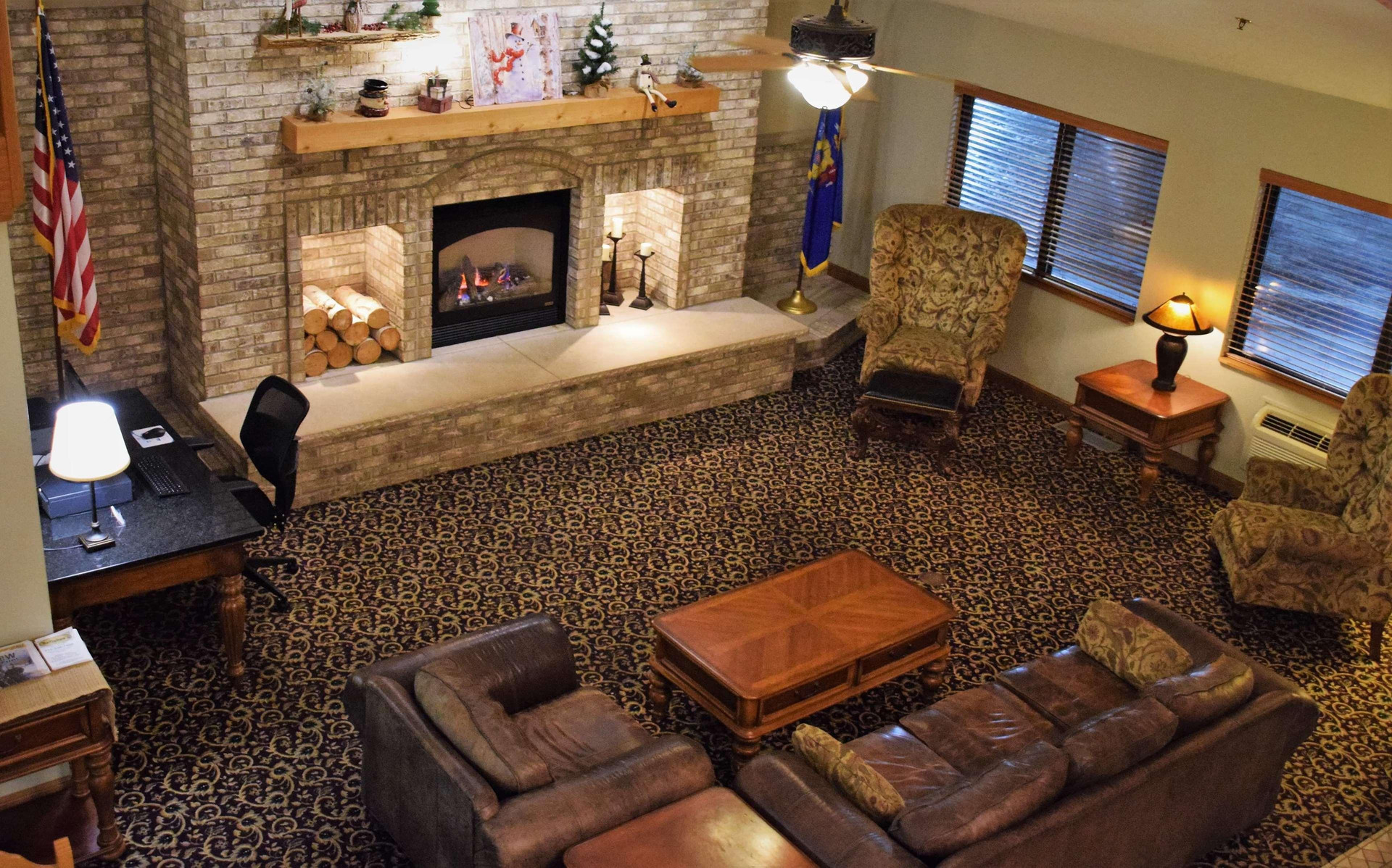 Vista Lobby AmericInn by Wyndham Merrill