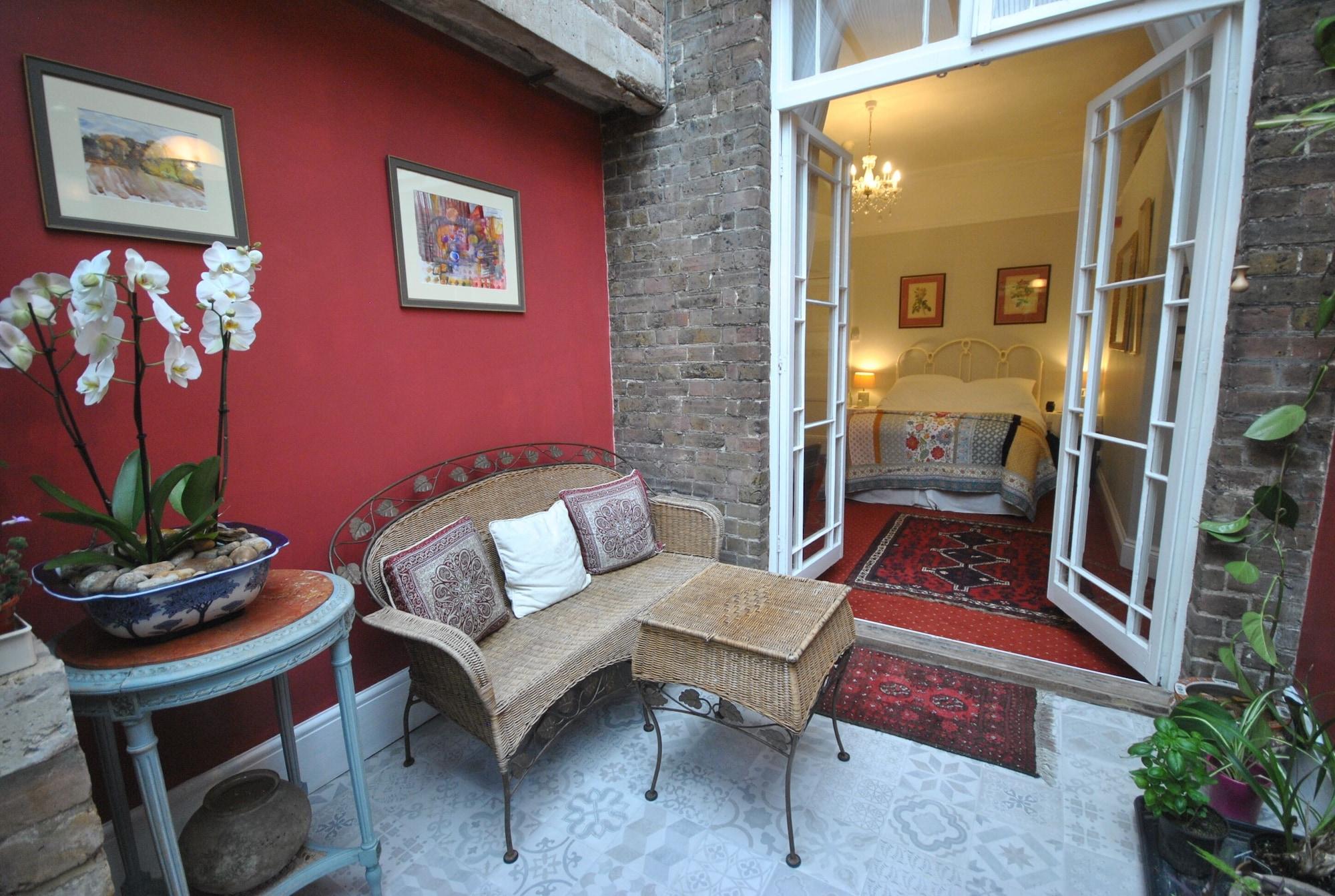 Comodidades del Alojamiento Churchill Guest House