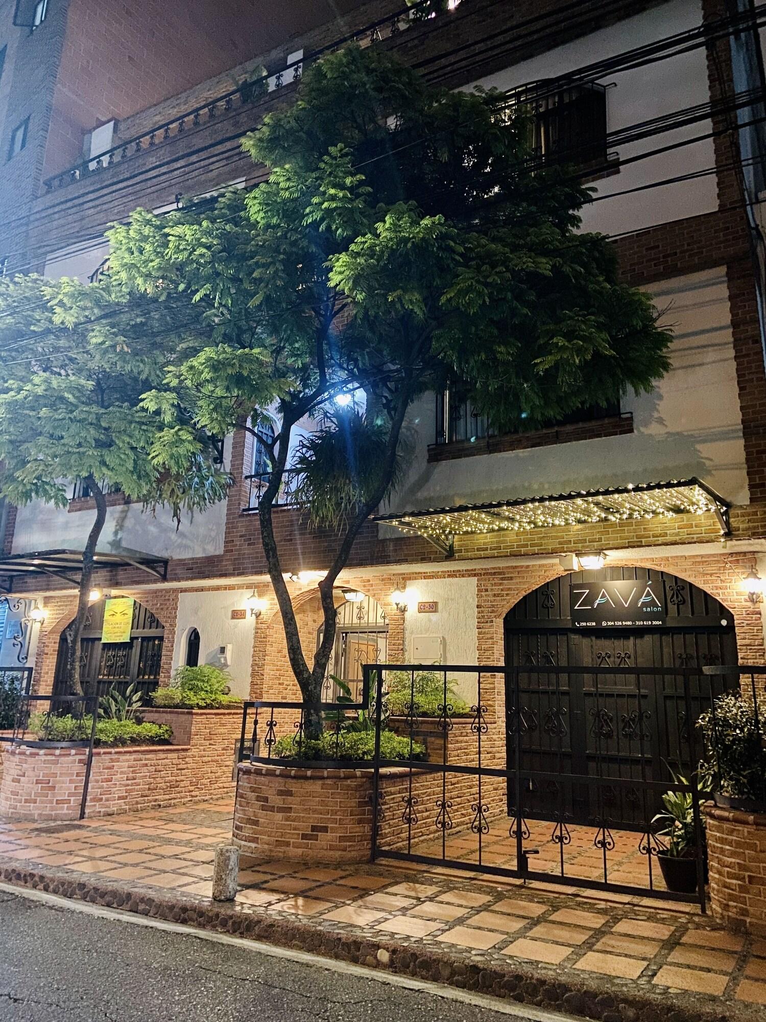 Vista Exterior Casa Santafe - Coliving Hotel