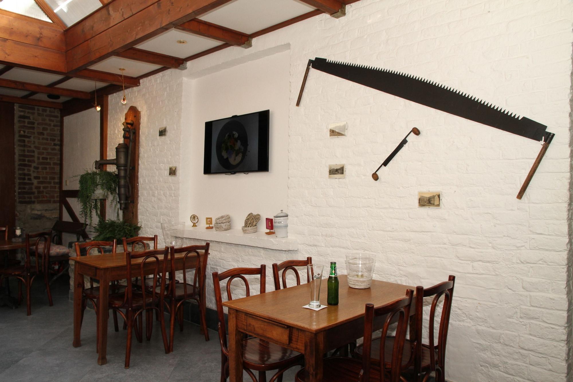 Bar/Salón Hotel a la Ferme