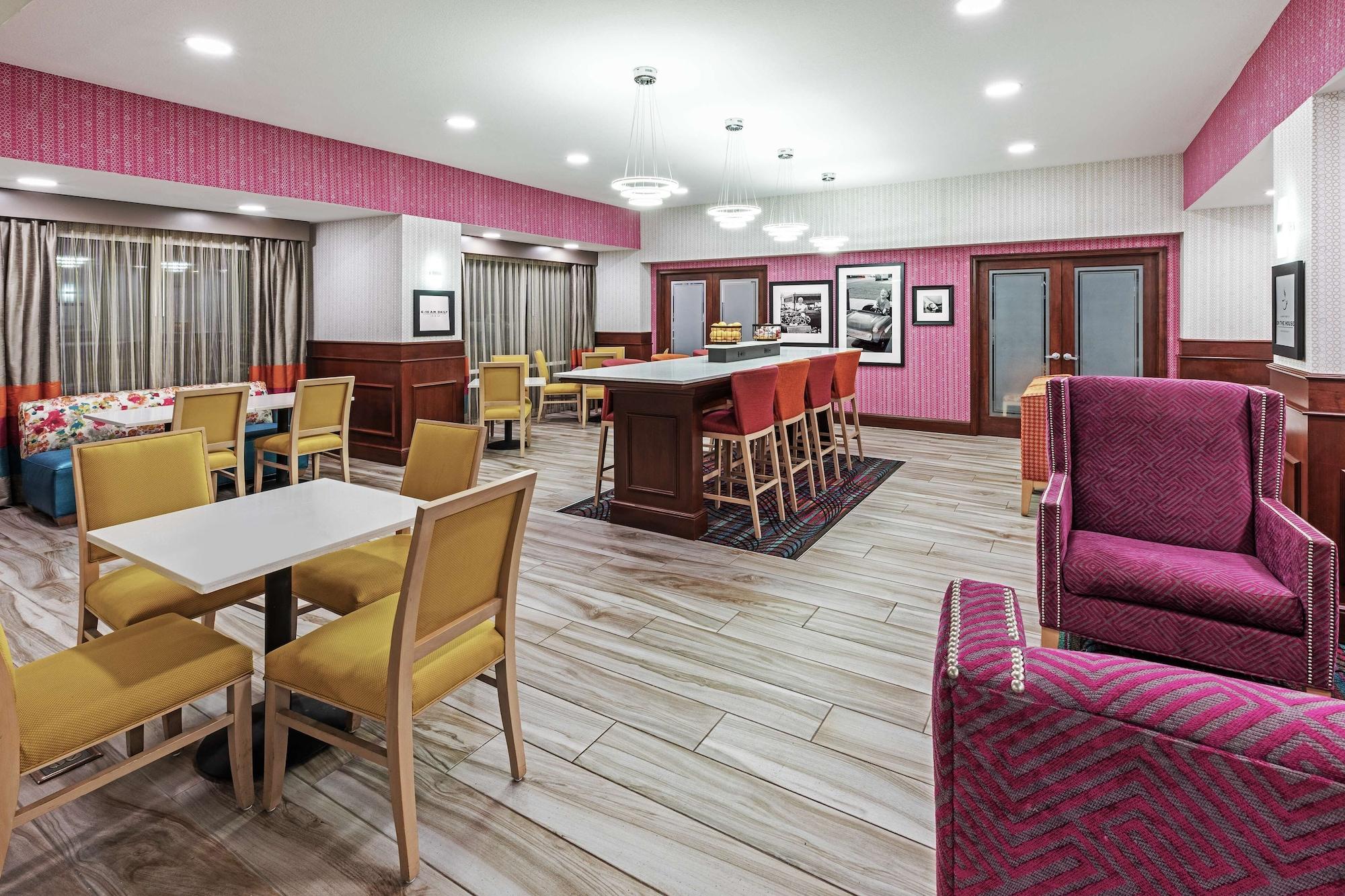 Vista Lobby Hampton Inn Miami